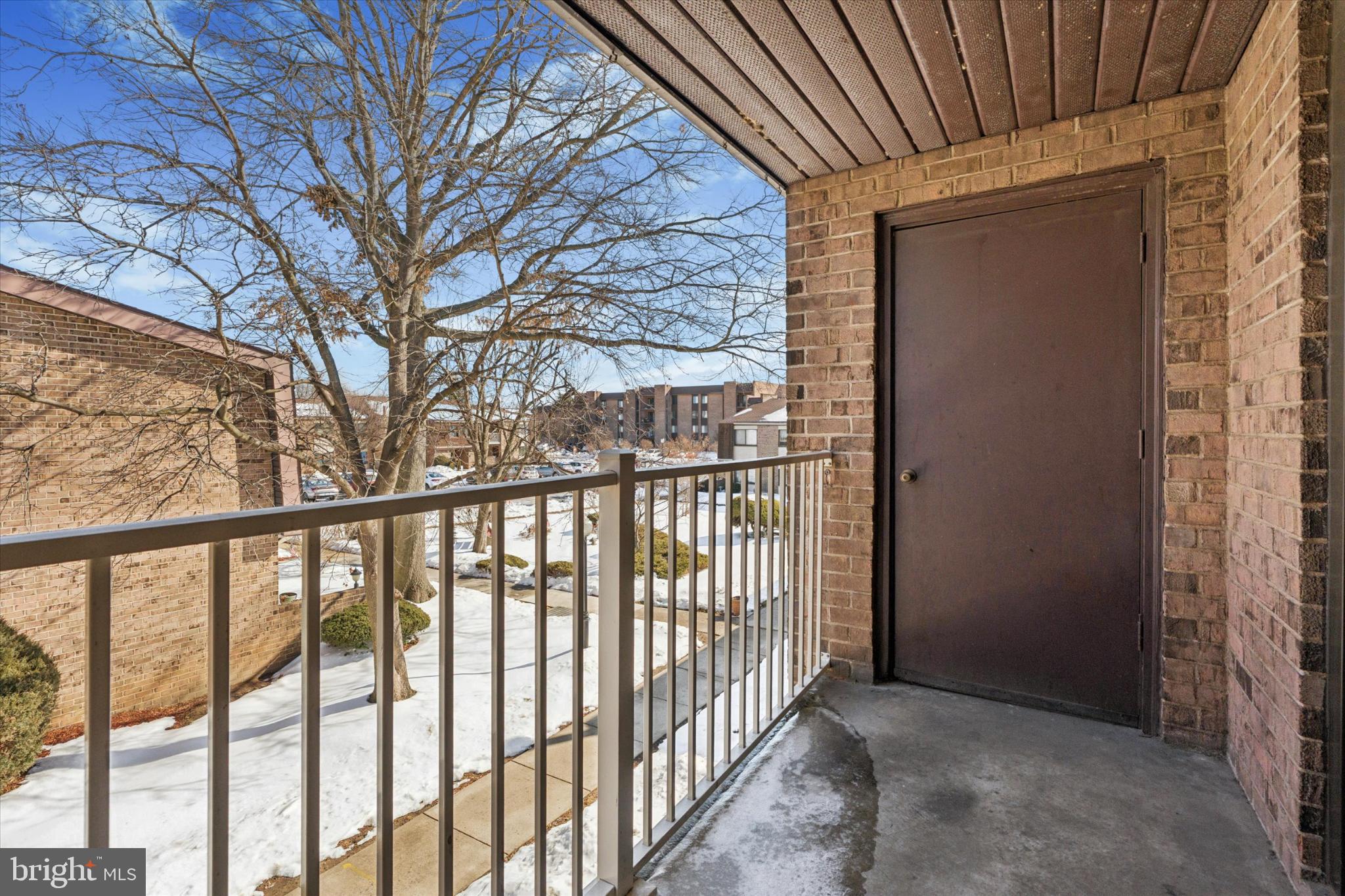 3204 DELAIRE LANDING ROAD 3204