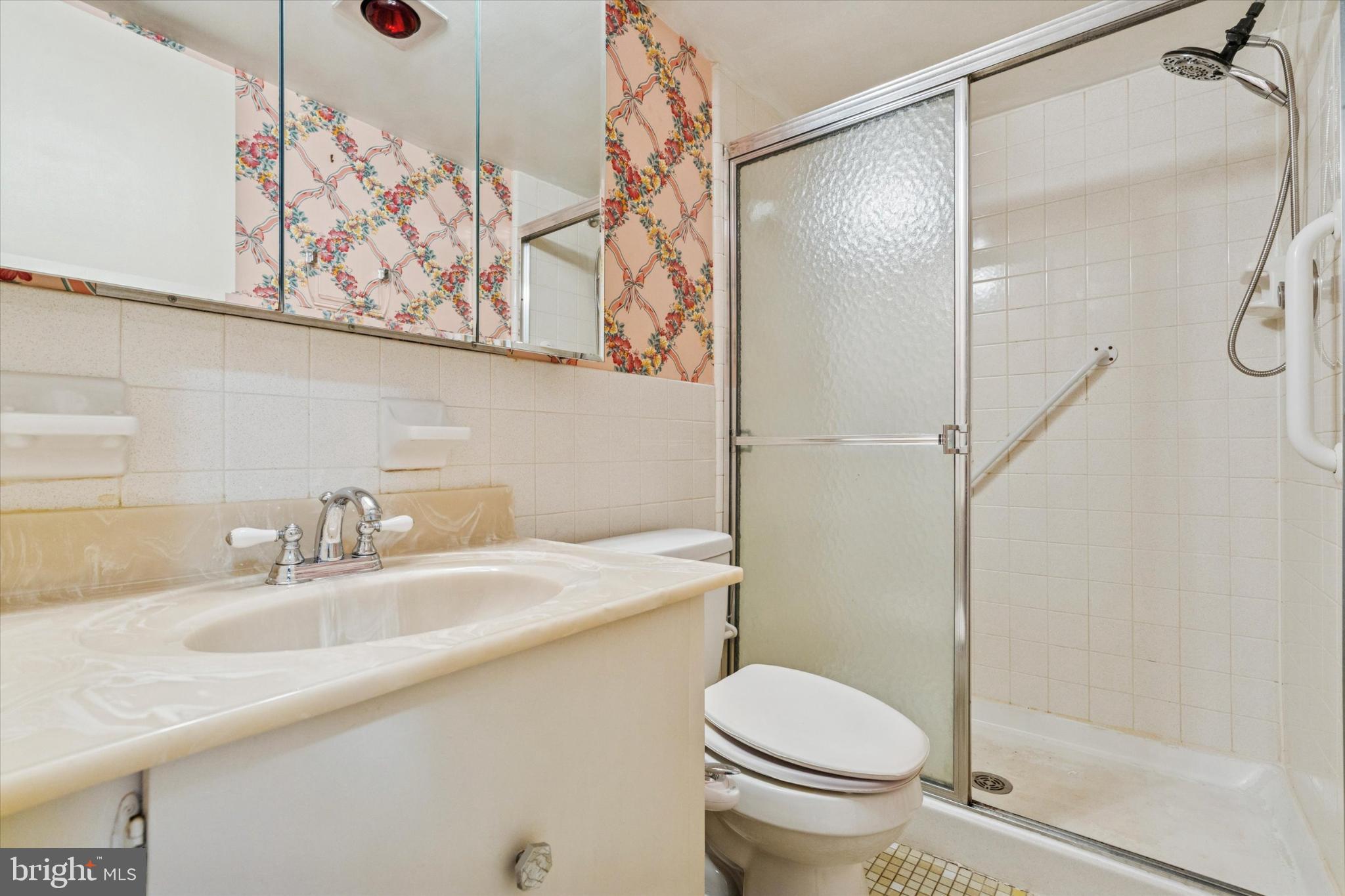 3204 DELAIRE LANDING ROAD 3204