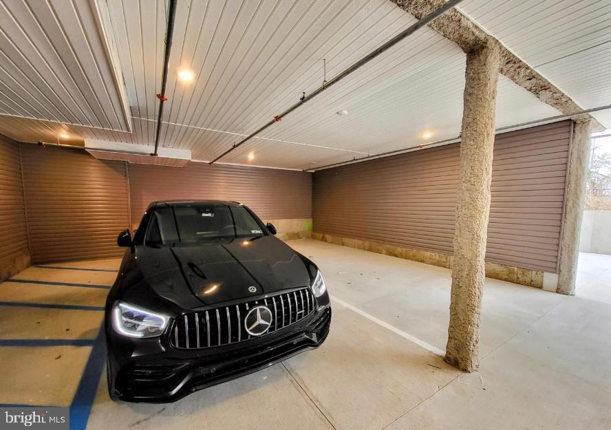 22 E RITTENHOUSE STREET 3