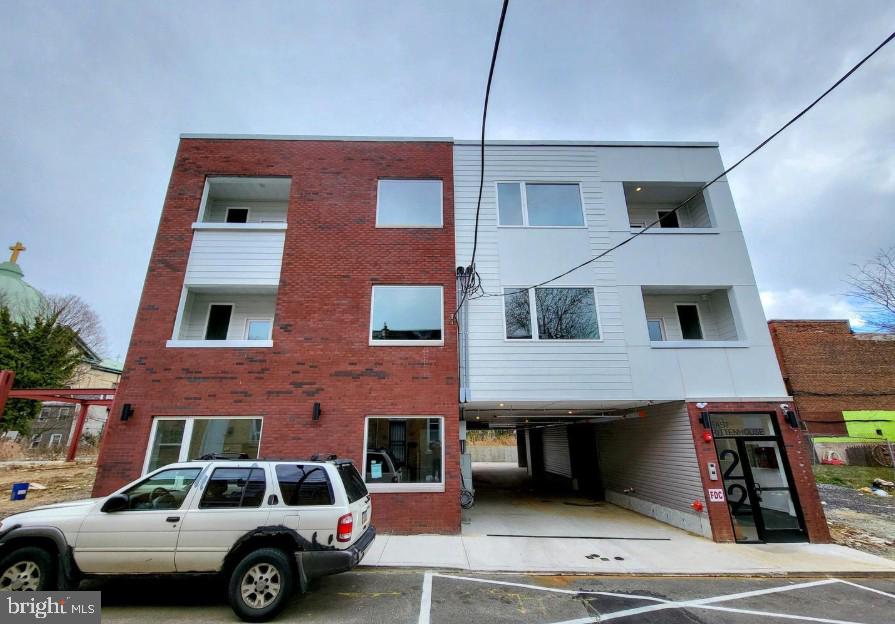 22 E RITTENHOUSE STREET 3