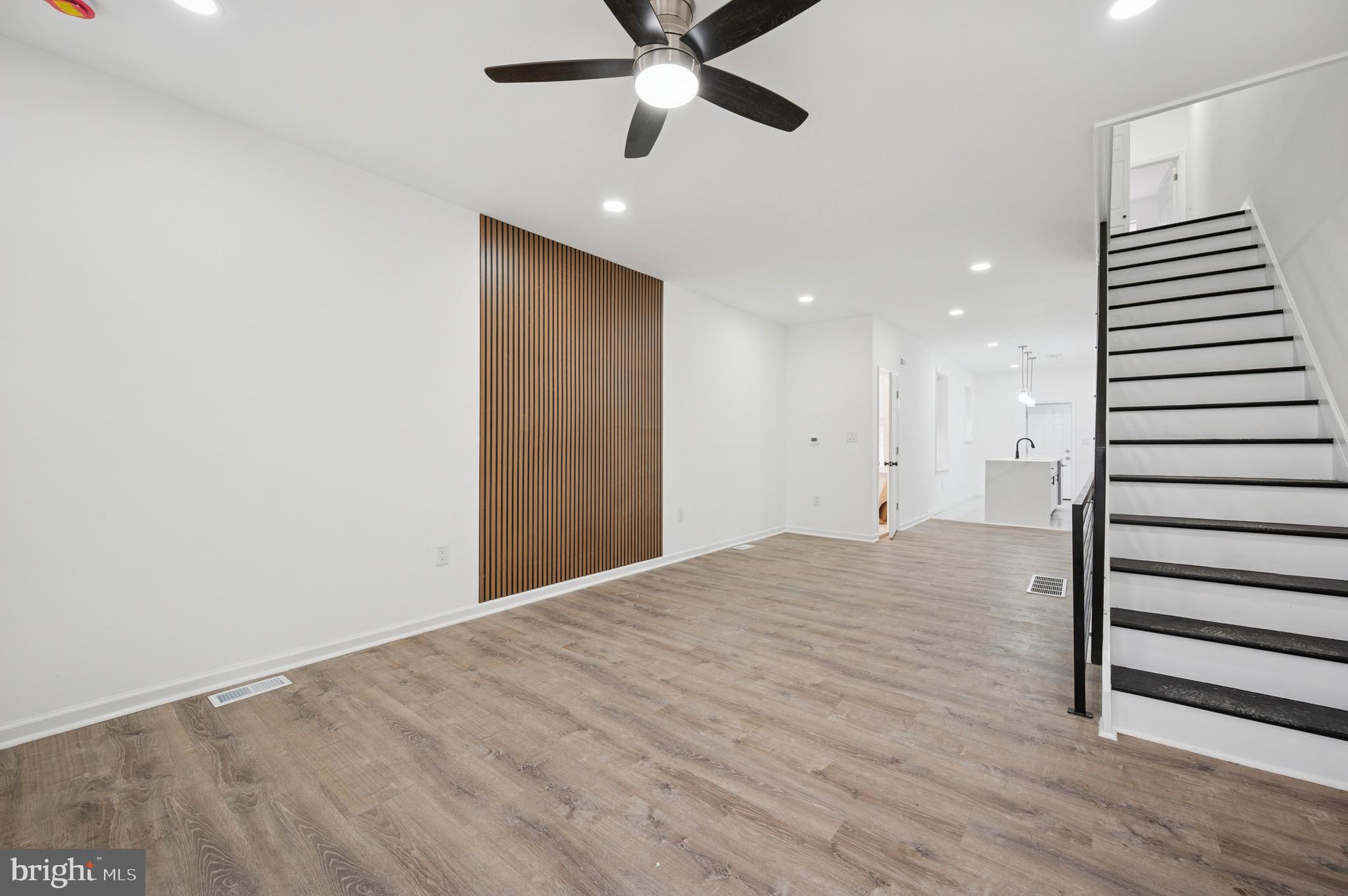 5326 REINHARD STREET