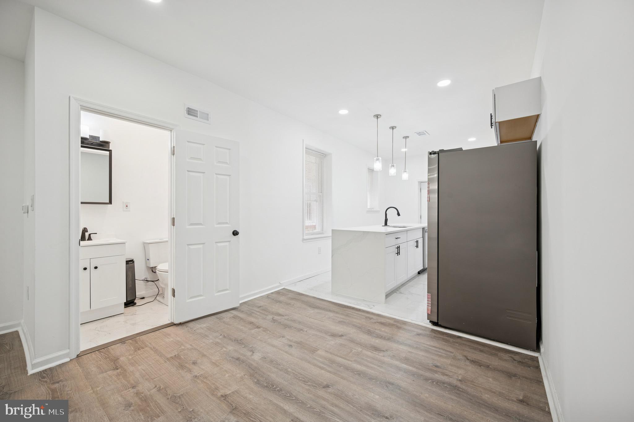 5326 REINHARD STREET