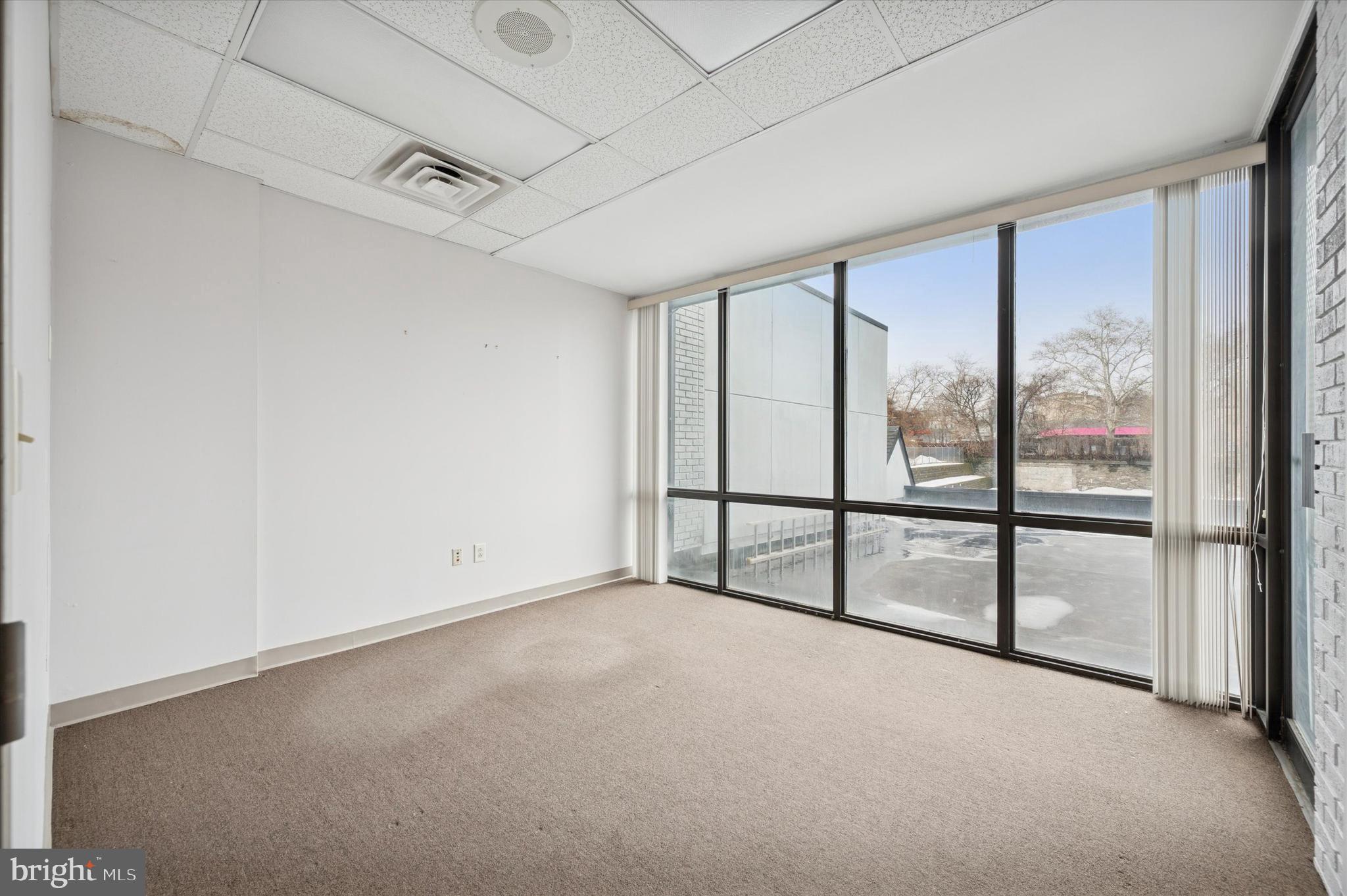 53 E ARMAT STREET 69