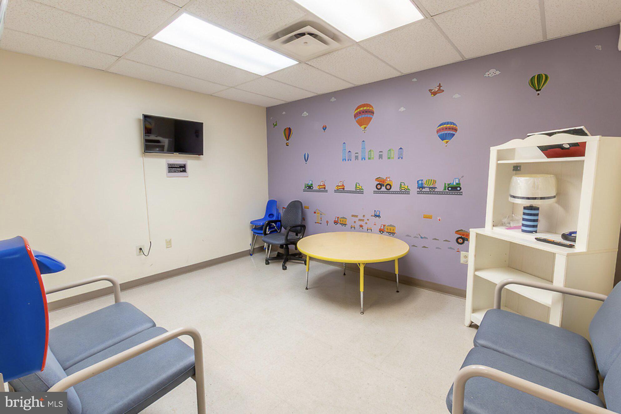 53 E ARMAT STREET 69