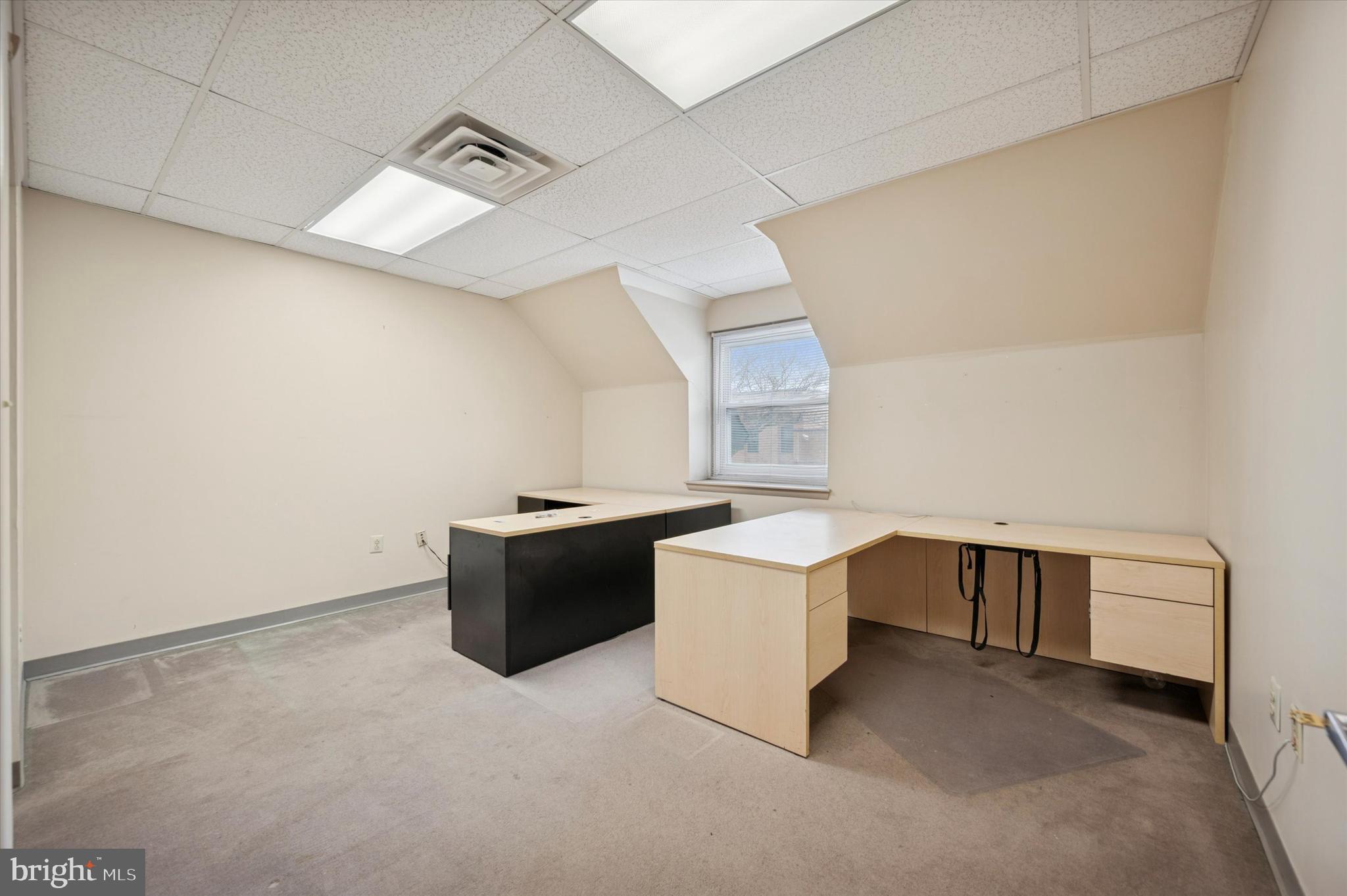 53 E ARMAT STREET 69