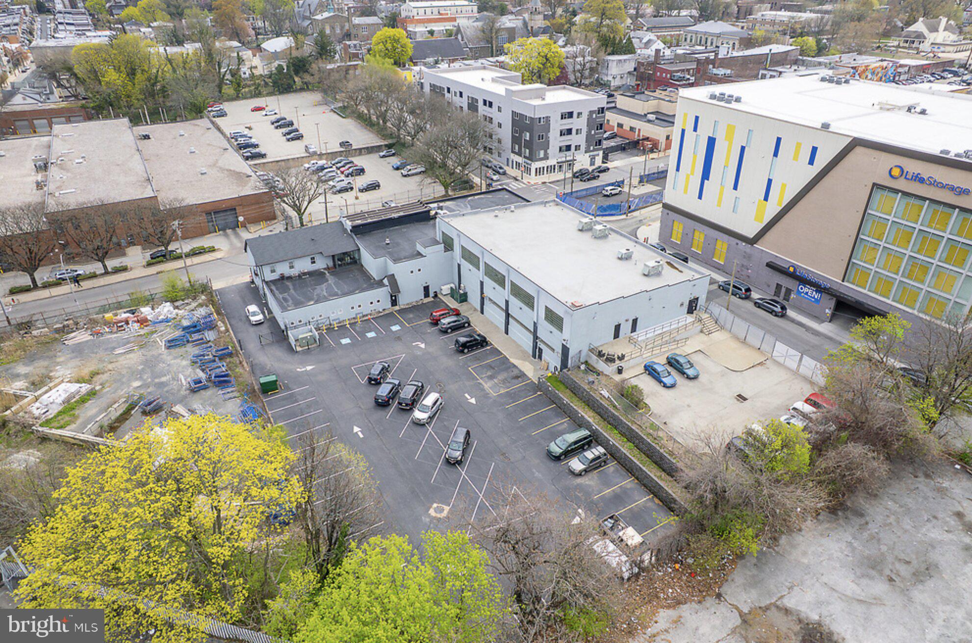 53 E ARMAT STREET 69