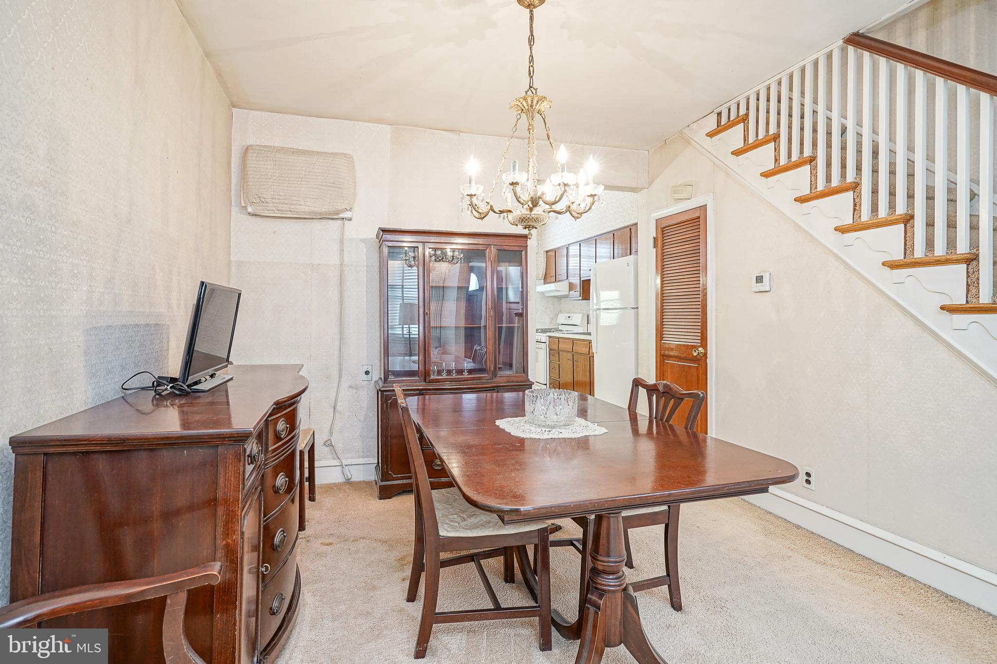 2522 S WARNOCK STREET