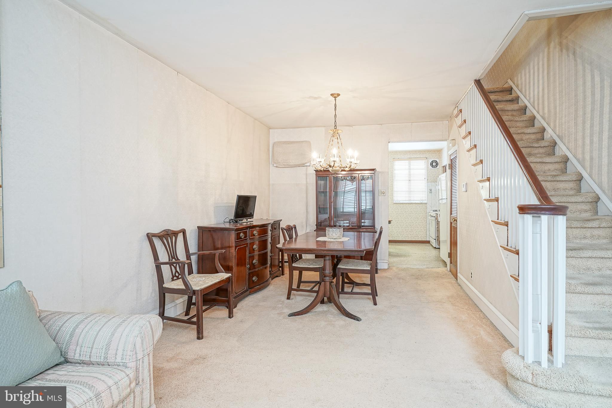 2522 S WARNOCK STREET