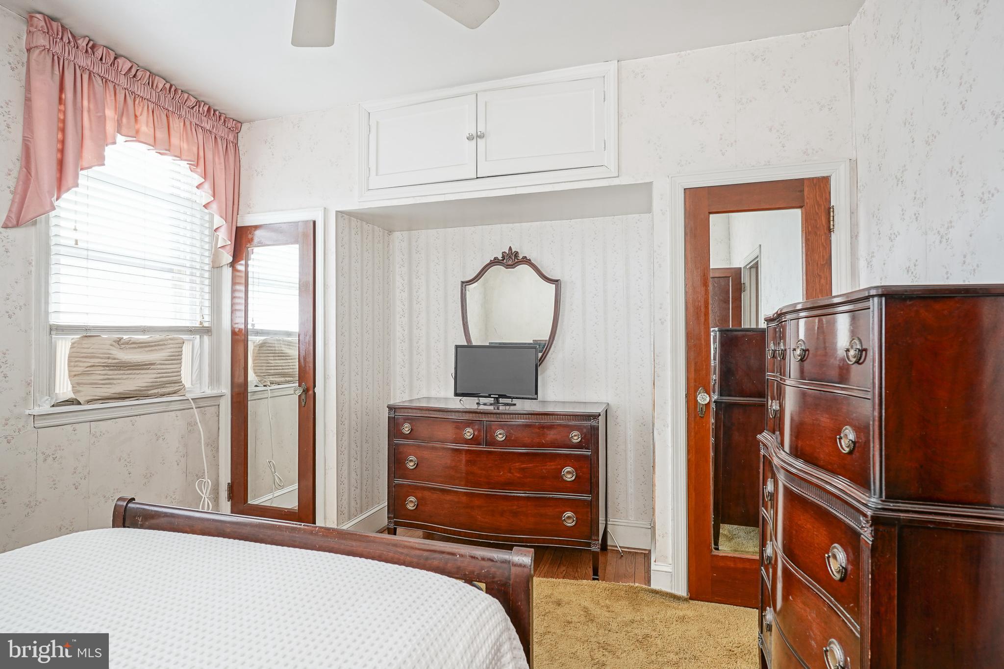 2522 S WARNOCK STREET