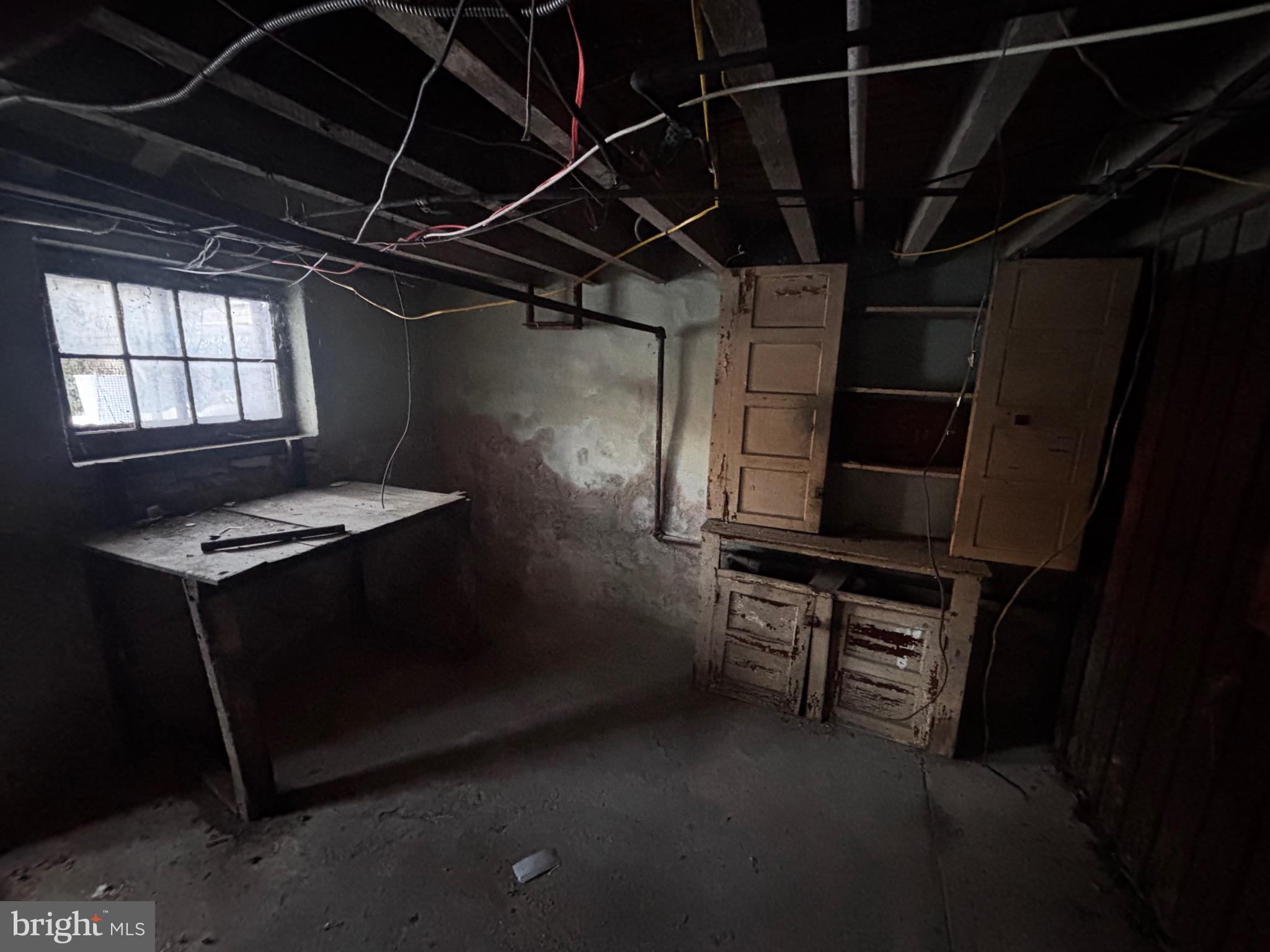 6015 CATHARINE STREET