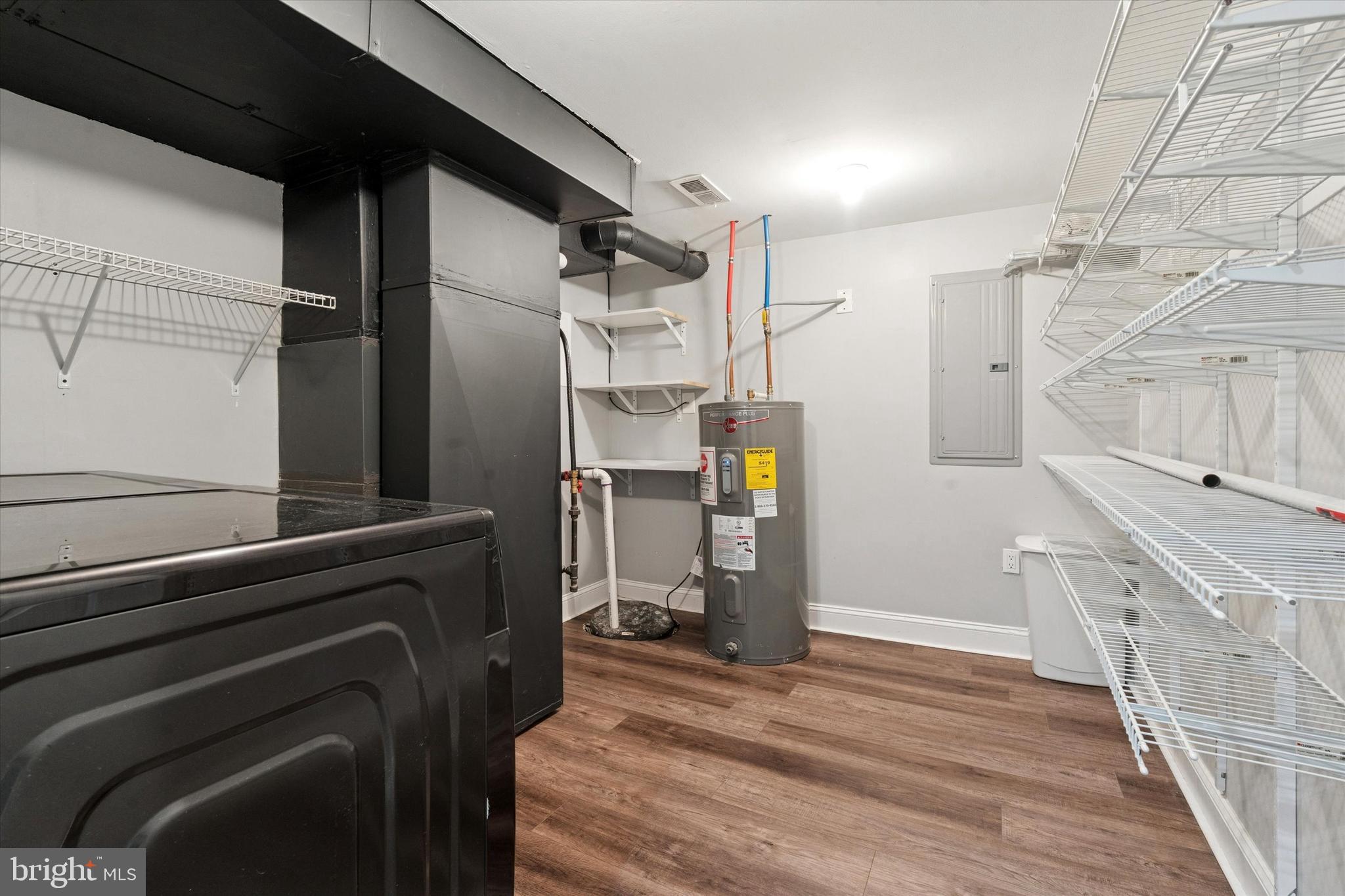 1623 N CORLIES STREET