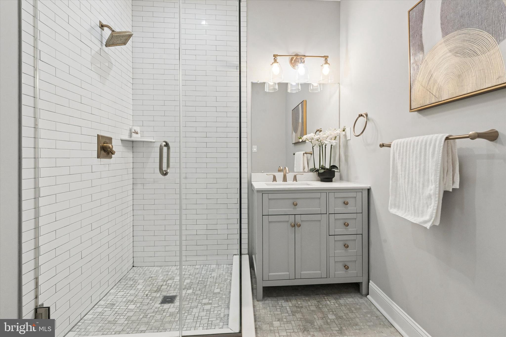 1623 N CORLIES STREET