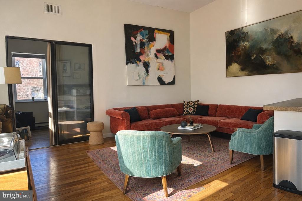 407 S 10TH STREET 2