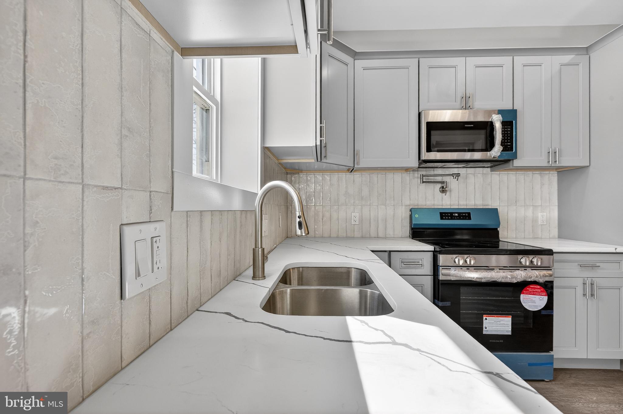 34 W SHARPNACK STREET