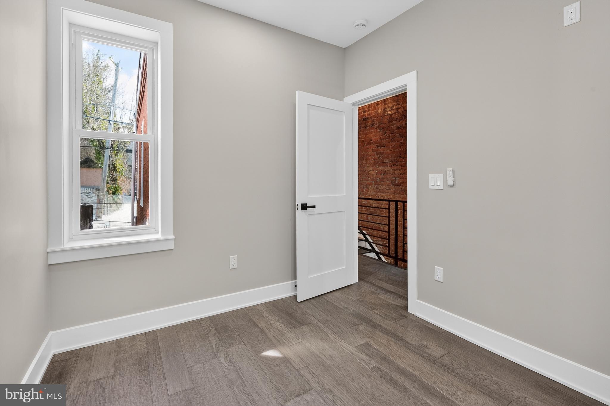 34 W SHARPNACK STREET