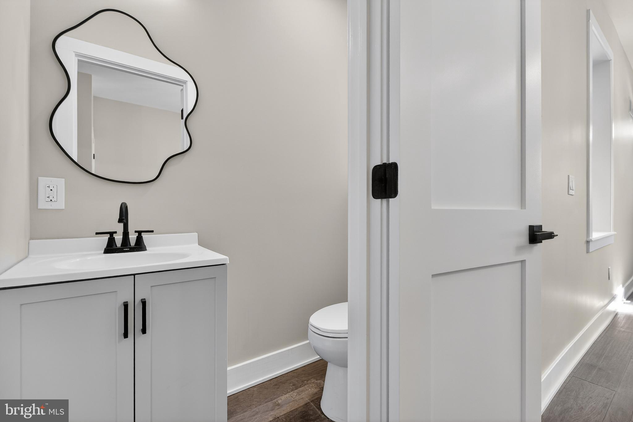 34 W SHARPNACK STREET