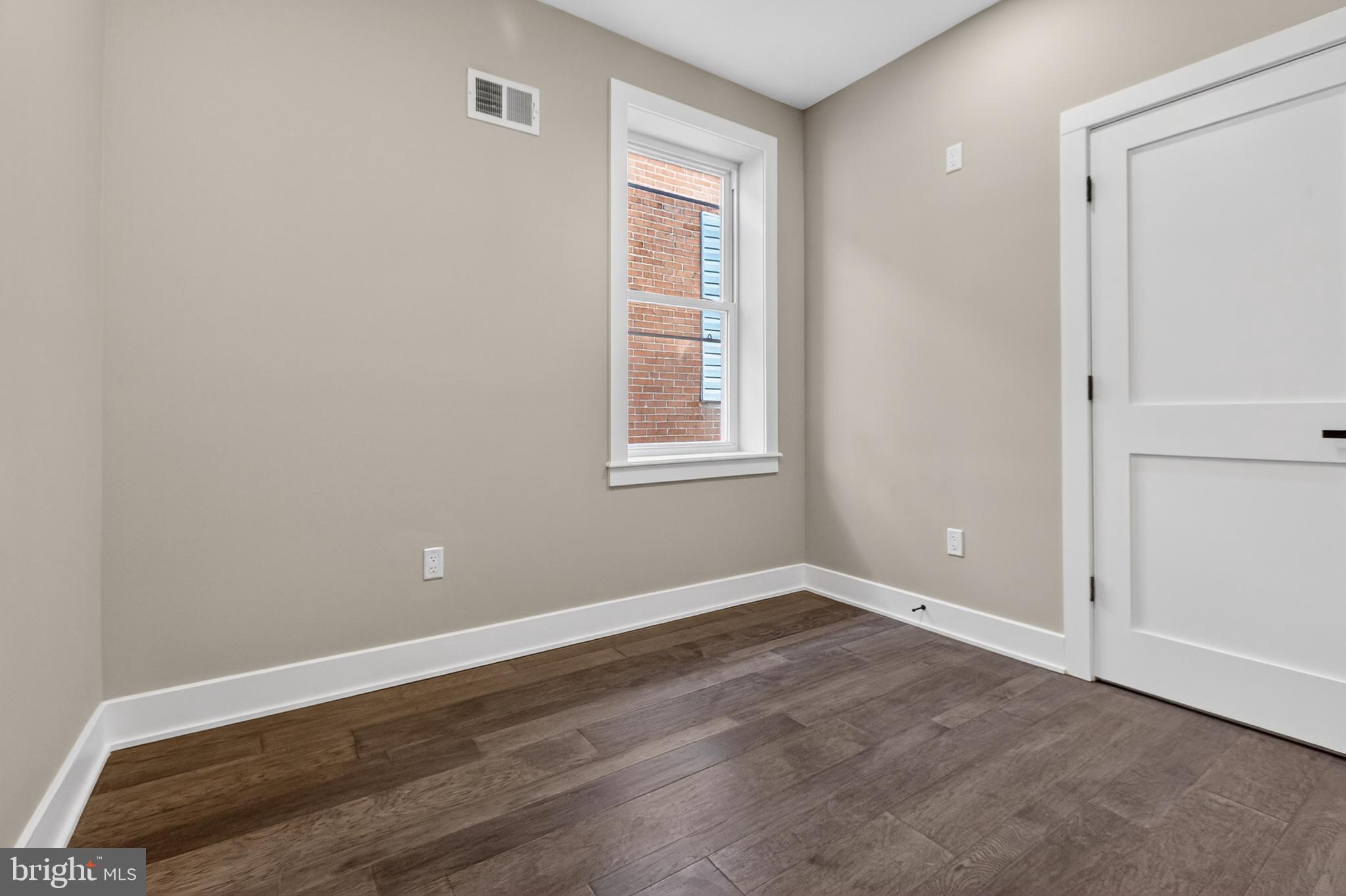 34 W SHARPNACK STREET