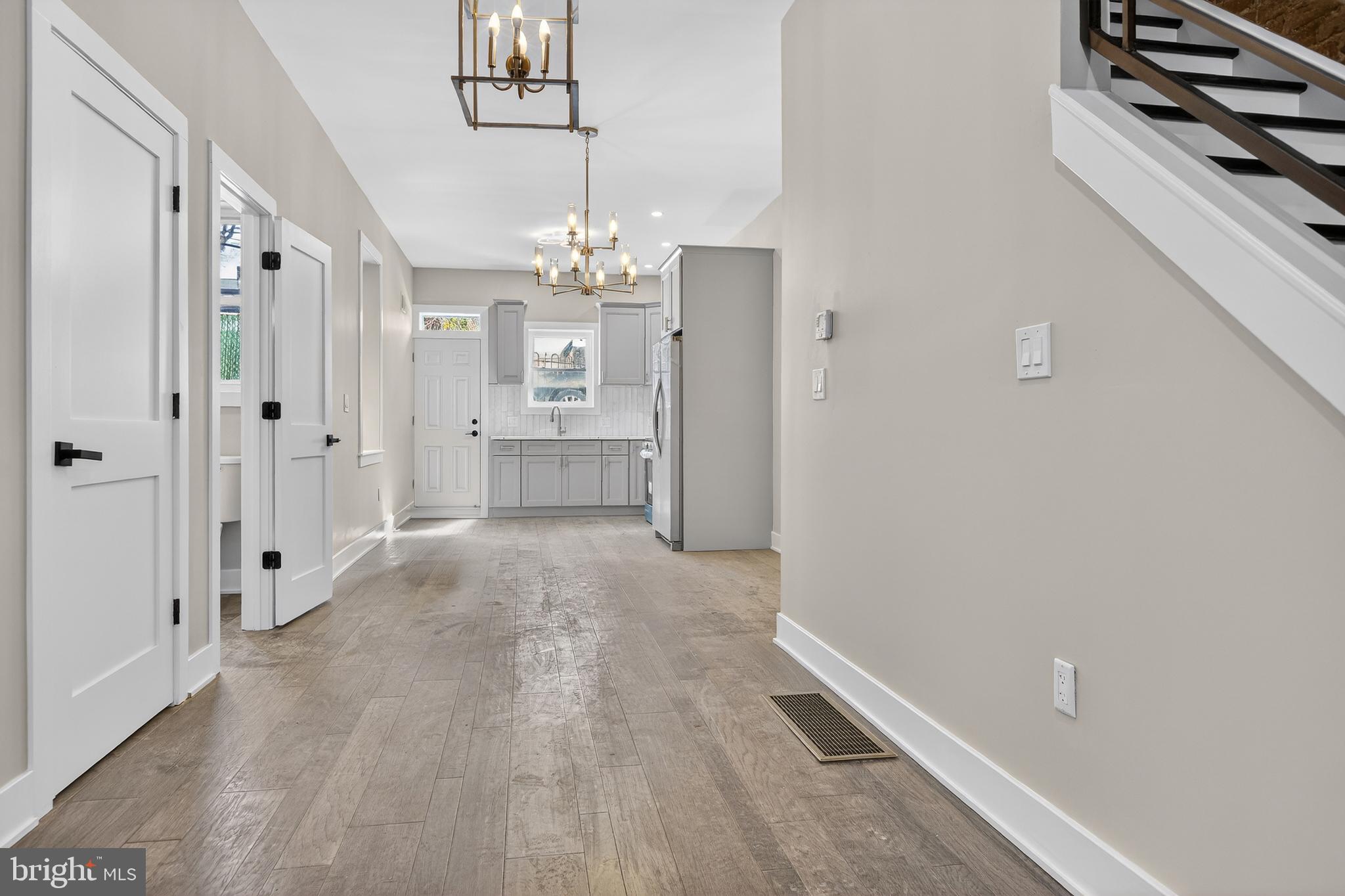 34 W SHARPNACK STREET