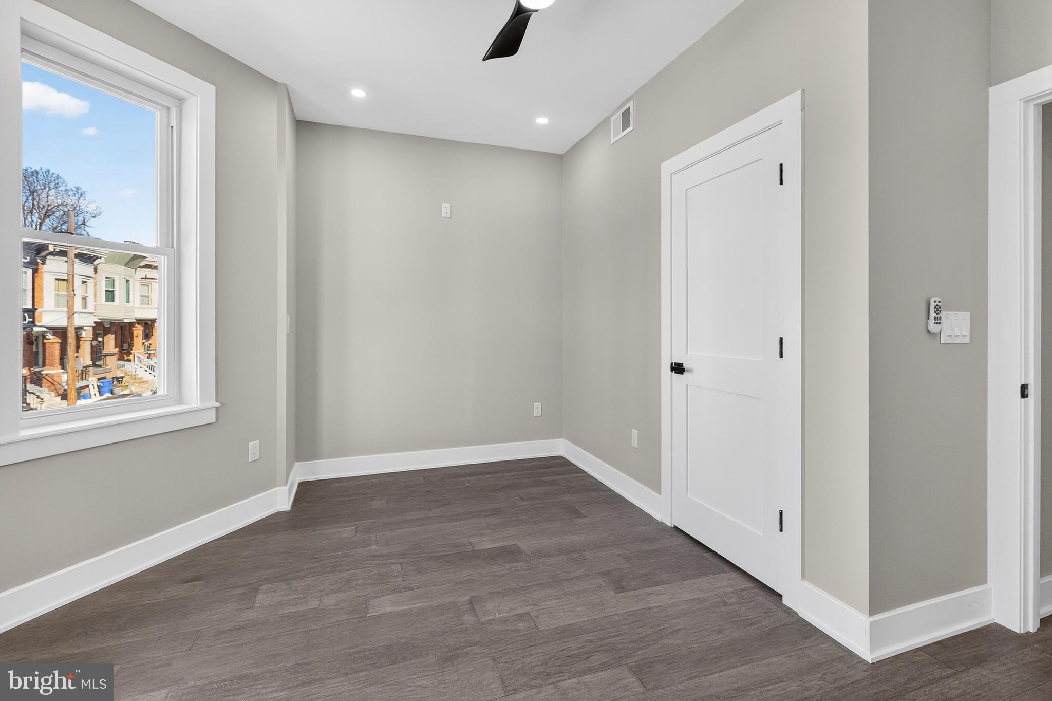 34 W SHARPNACK STREET