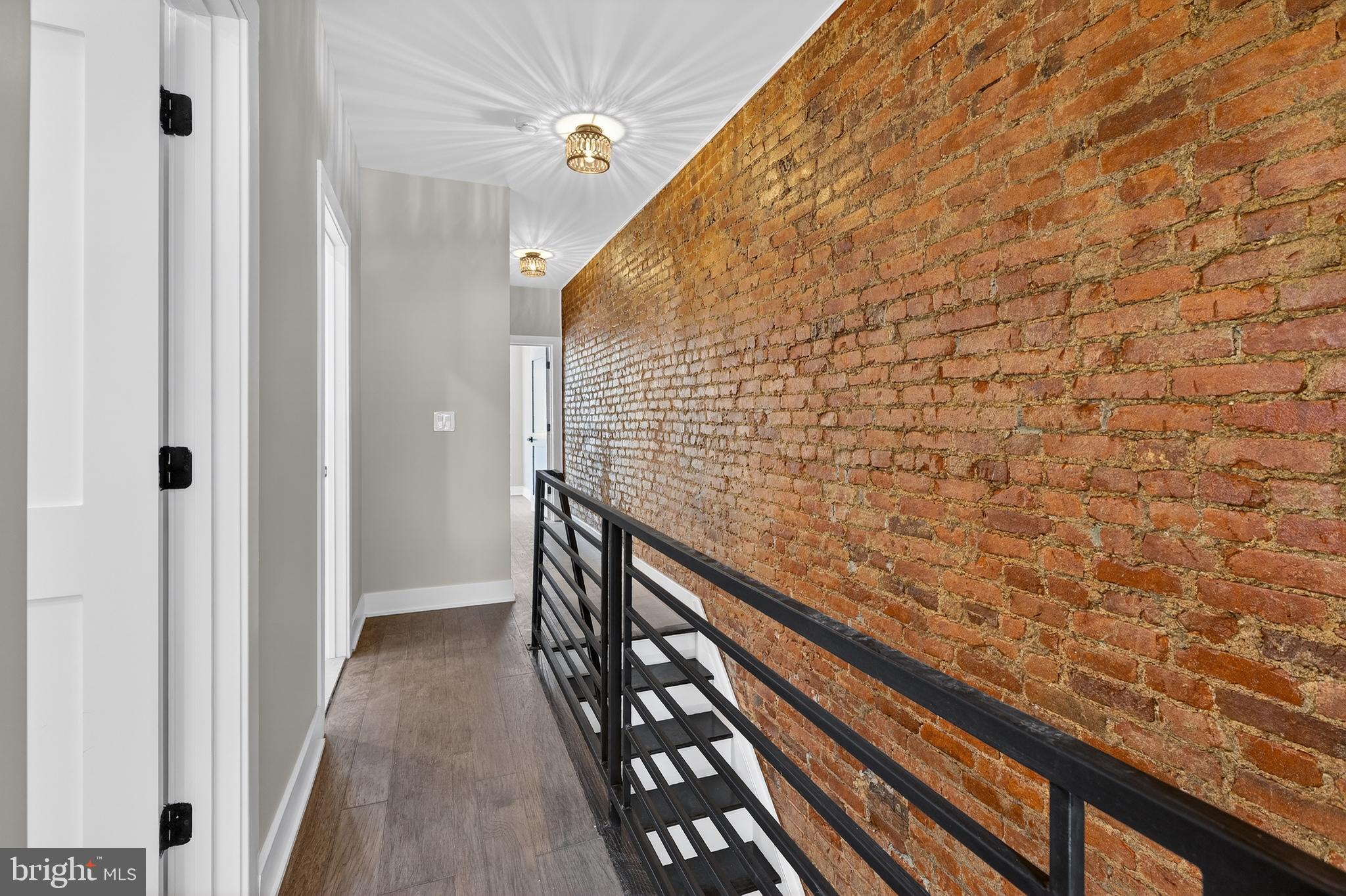 34 W SHARPNACK STREET