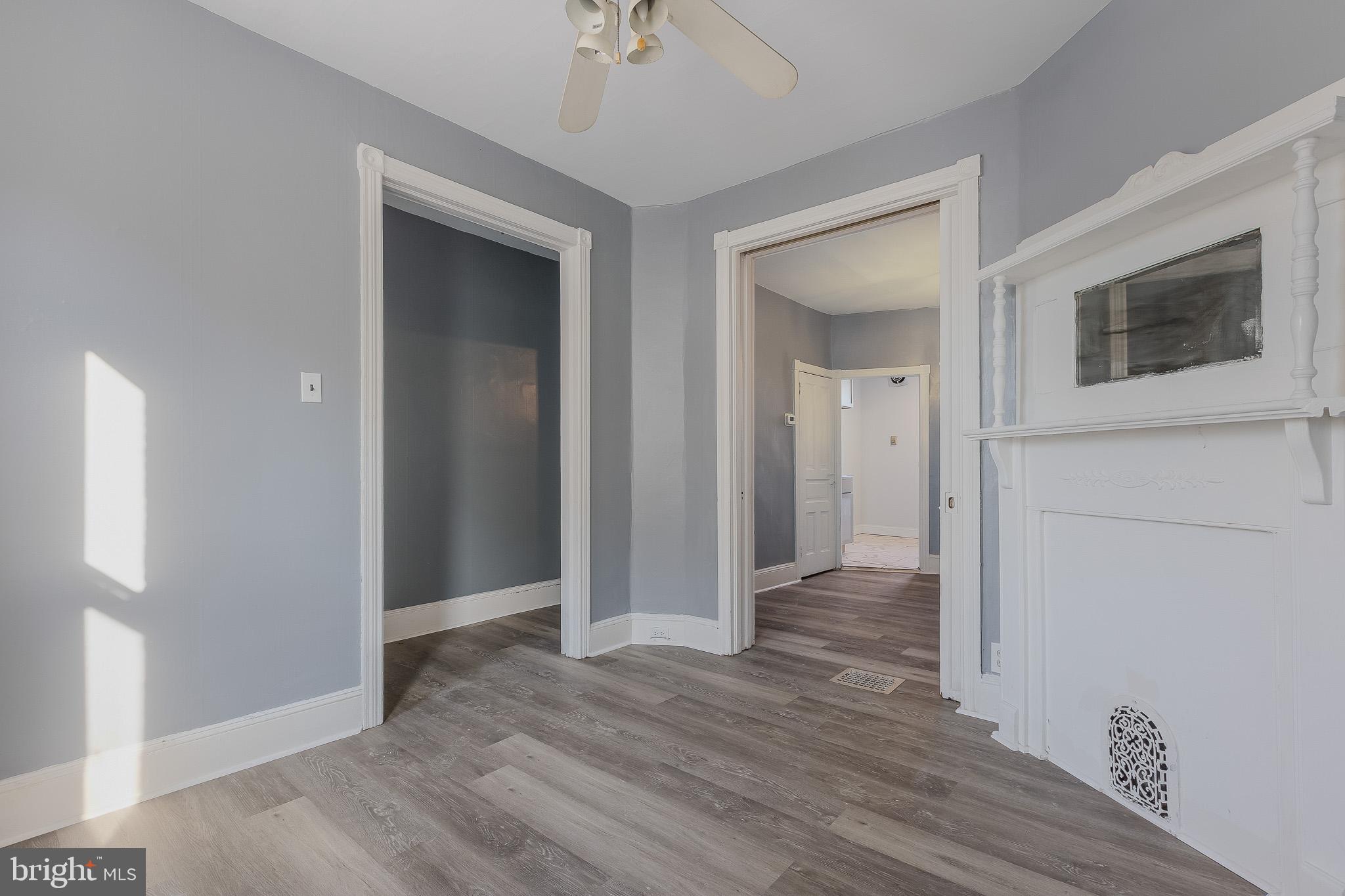 2661 N DOUGLAS STREET