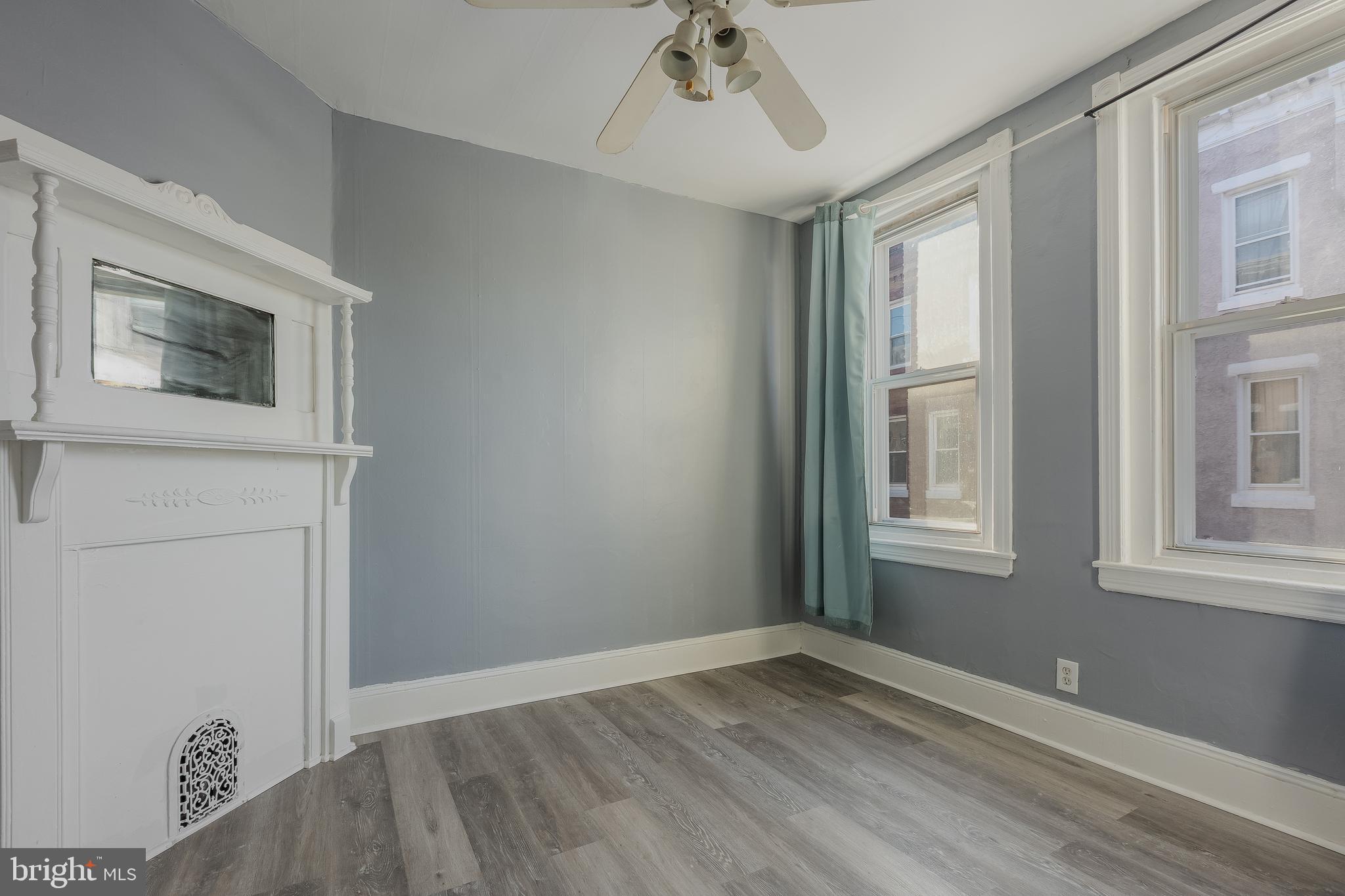 2661 N DOUGLAS STREET