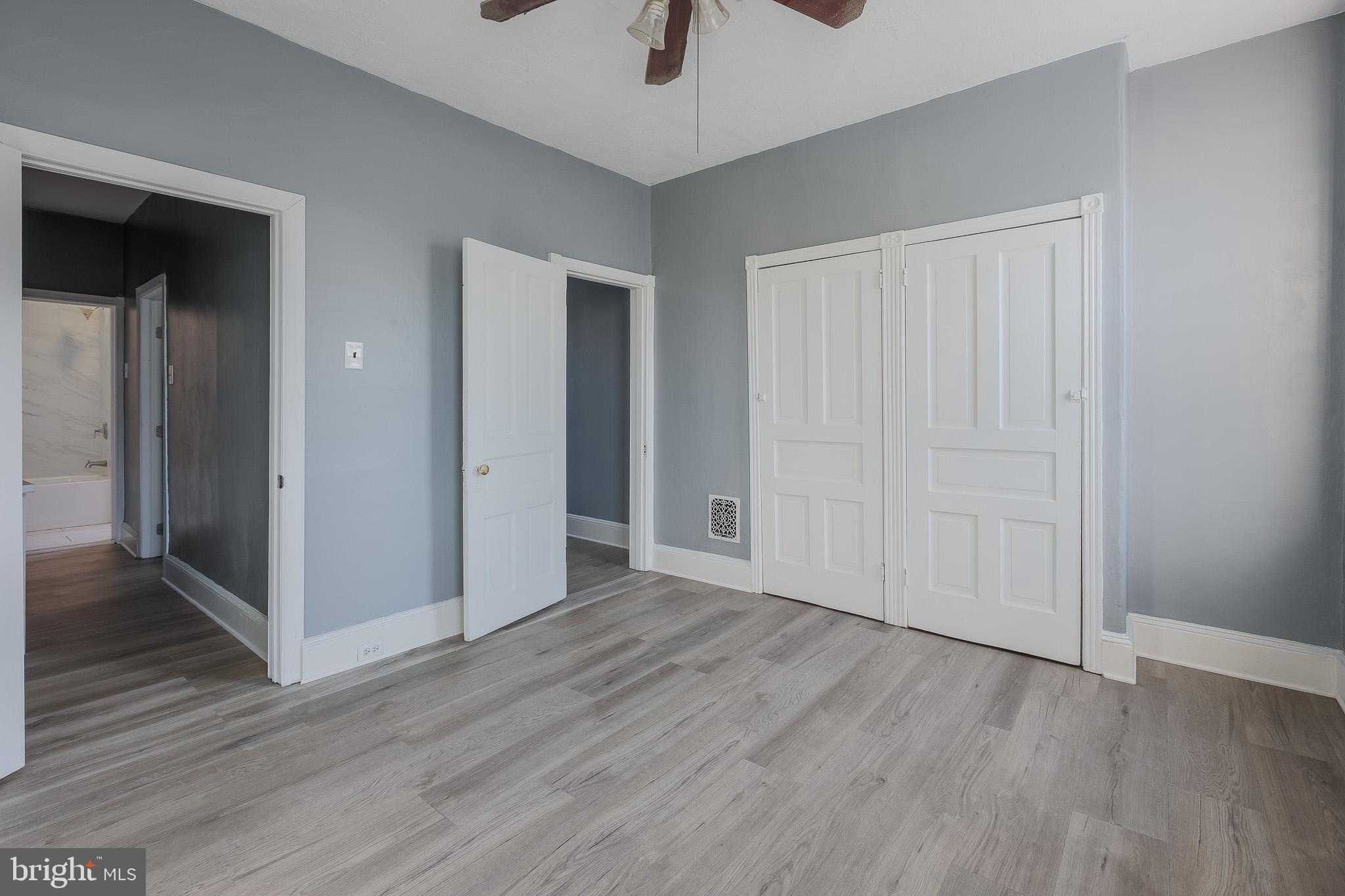 2661 N DOUGLAS STREET