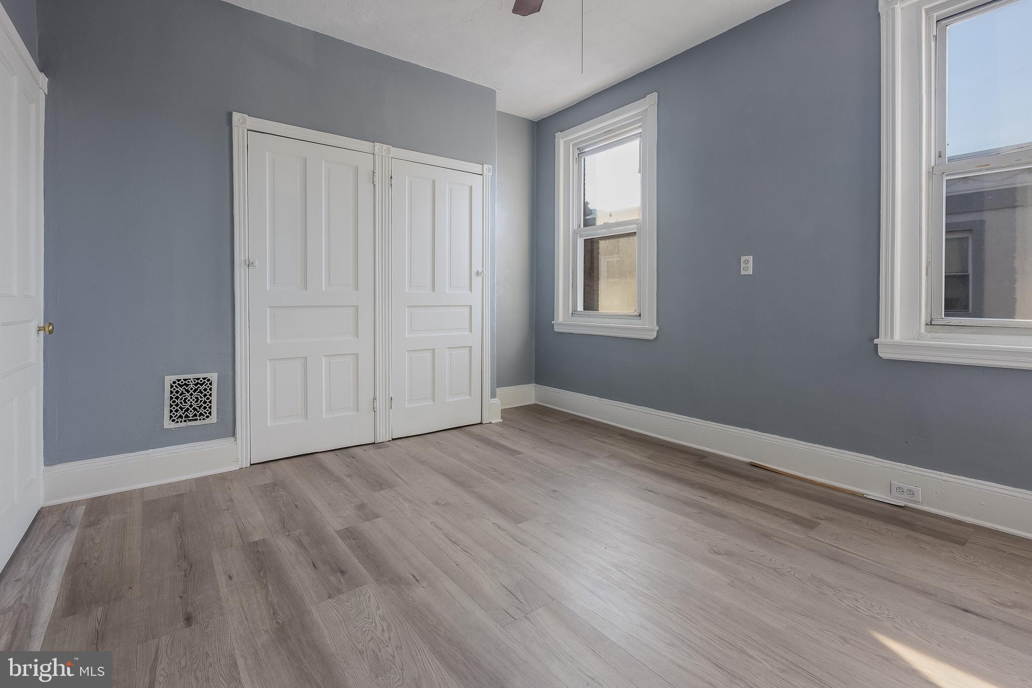 2661 N DOUGLAS STREET