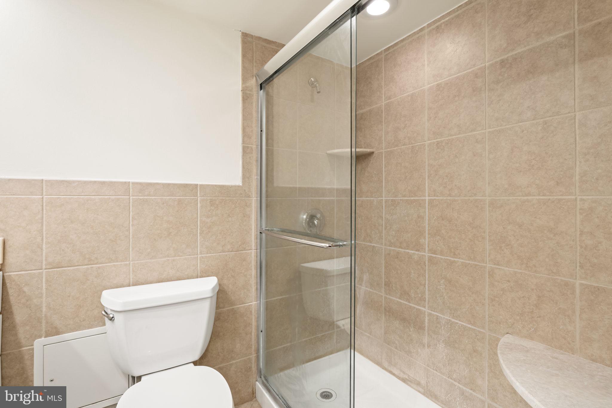 1901 JOHN F KENNEDY BOULEVARD 816