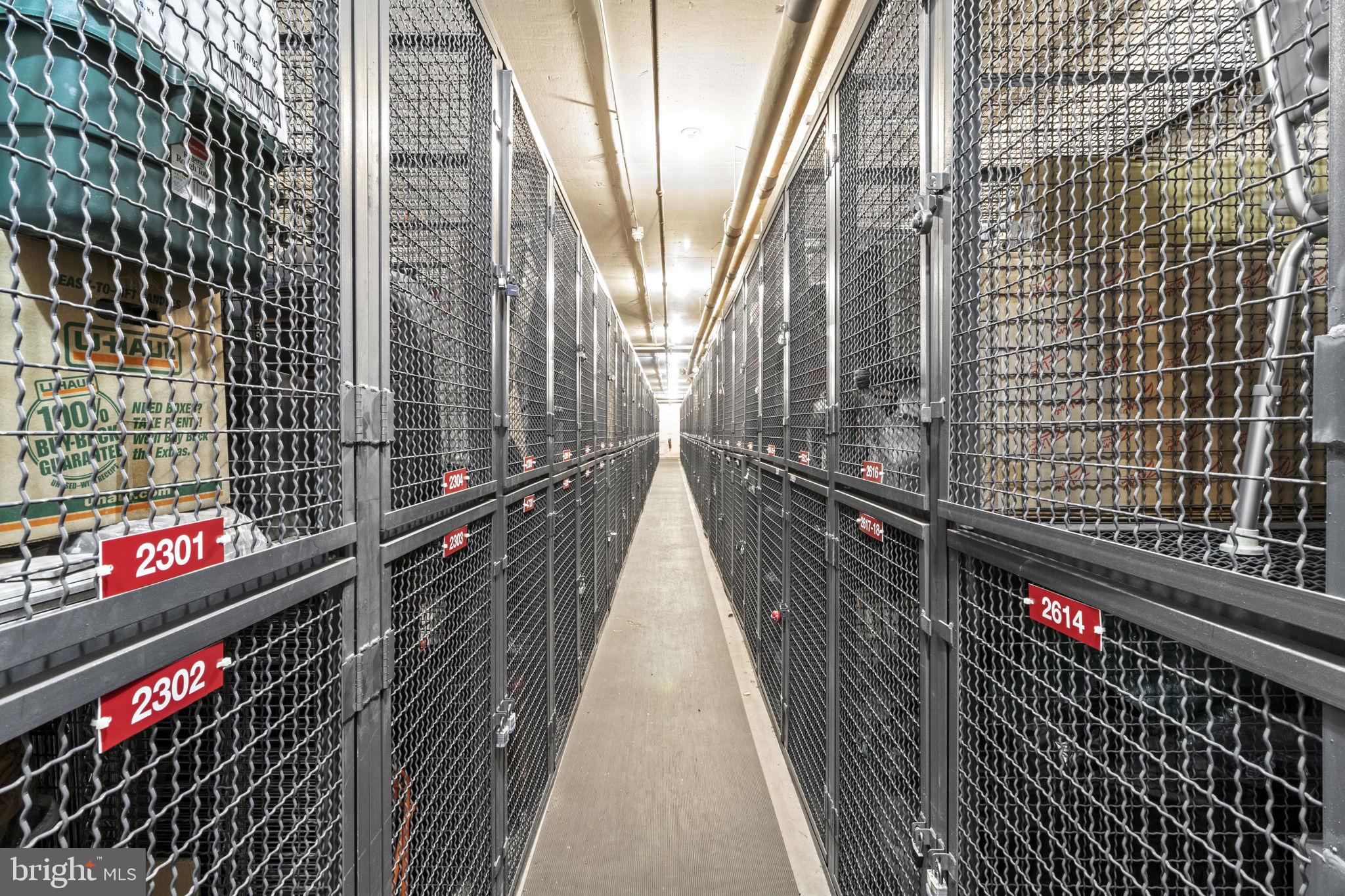 1901 JOHN F KENNEDY BOULEVARD 816