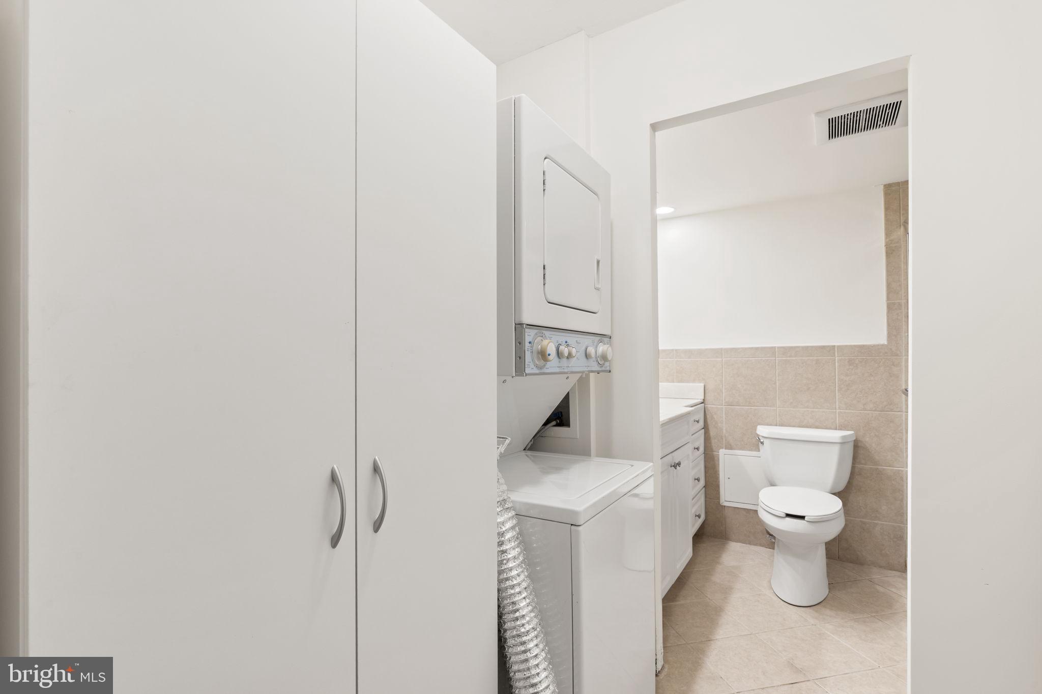 1901 JOHN F KENNEDY BOULEVARD 816