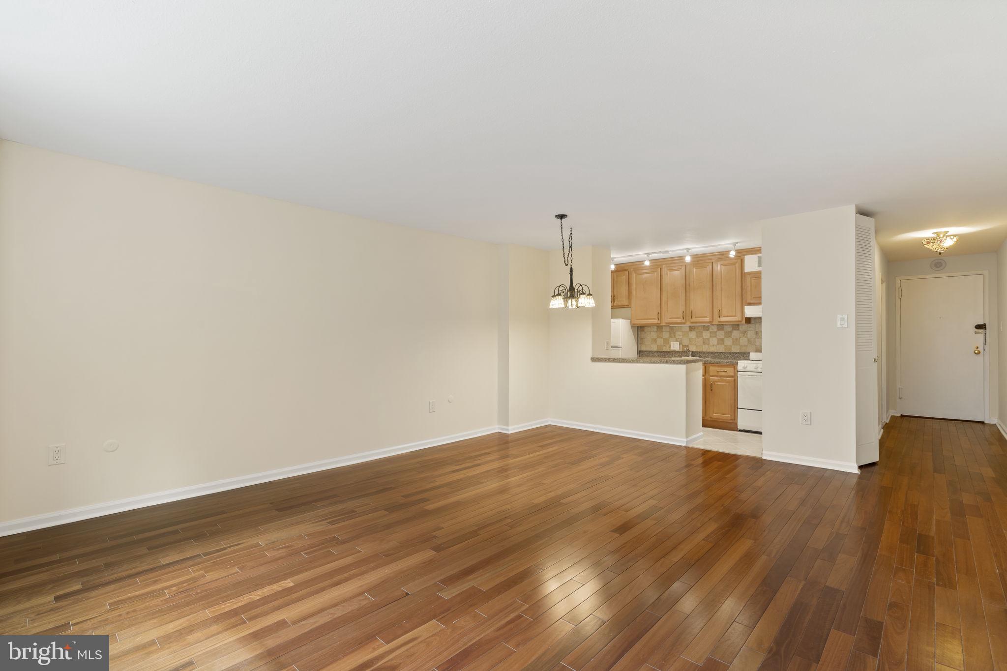 1901 JOHN F KENNEDY BOULEVARD 816