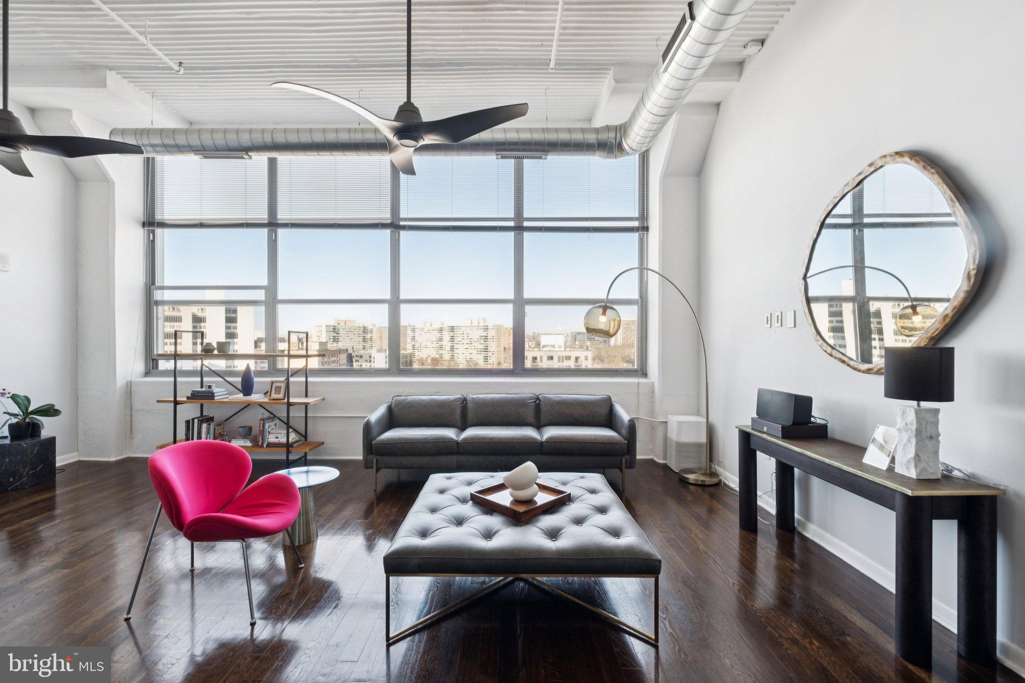 2200 ARCH STREET 902