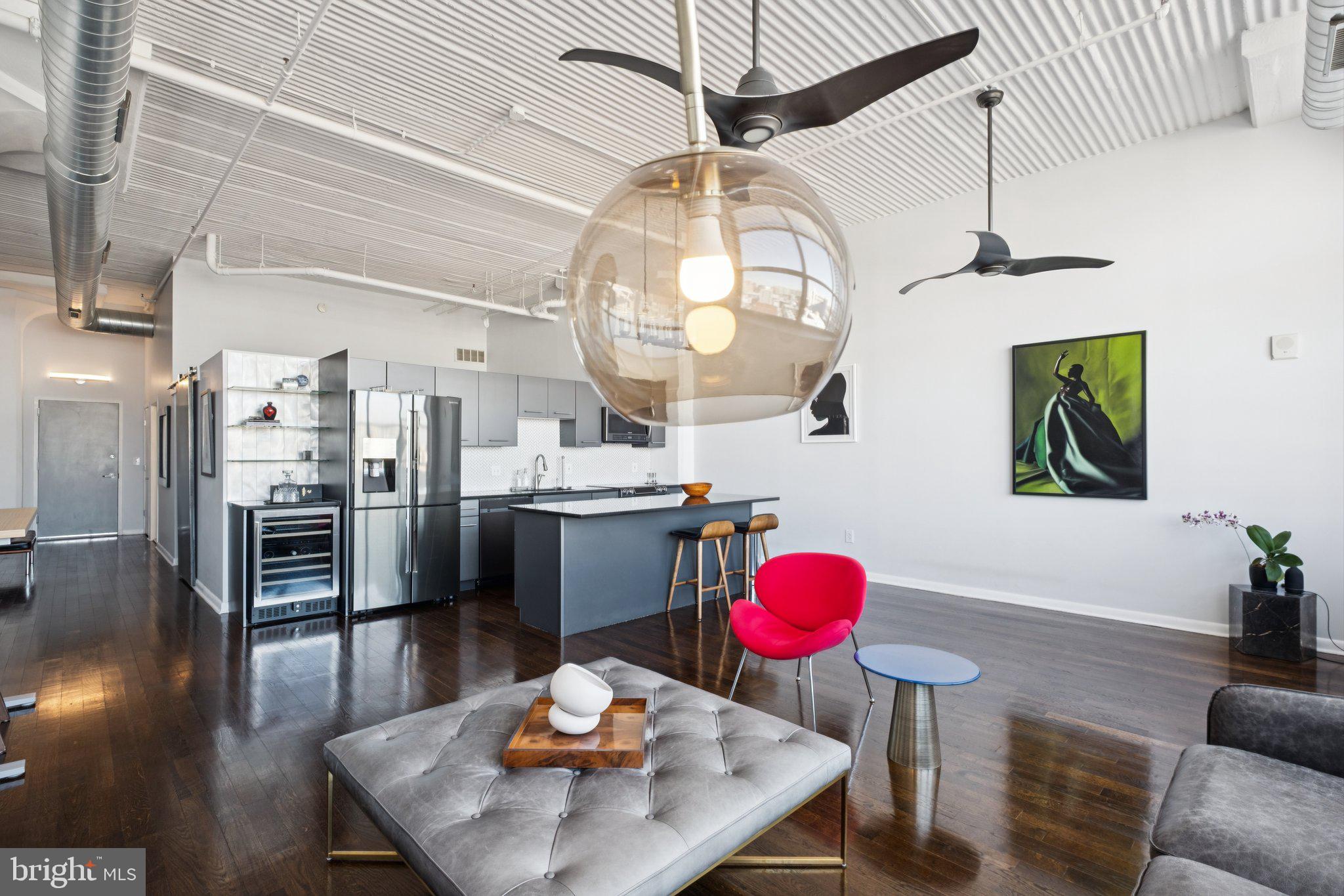 2200 ARCH STREET 902