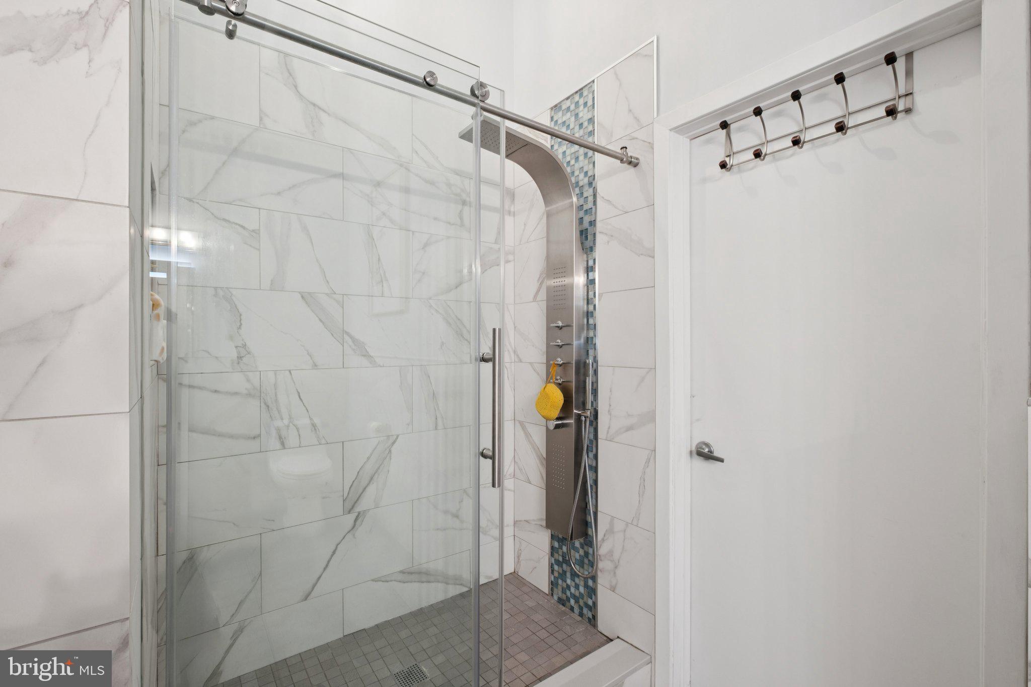 2200 ARCH STREET 902