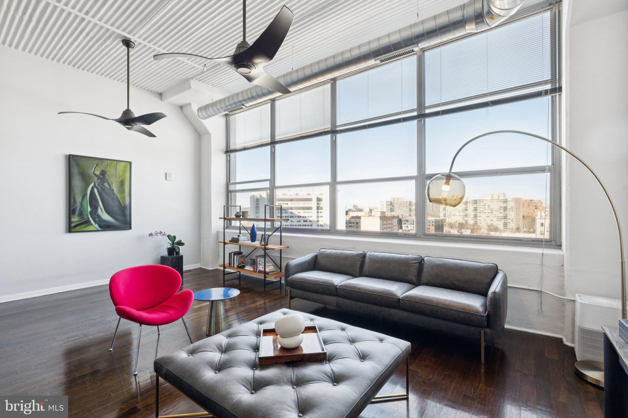 2200 ARCH STREET 902