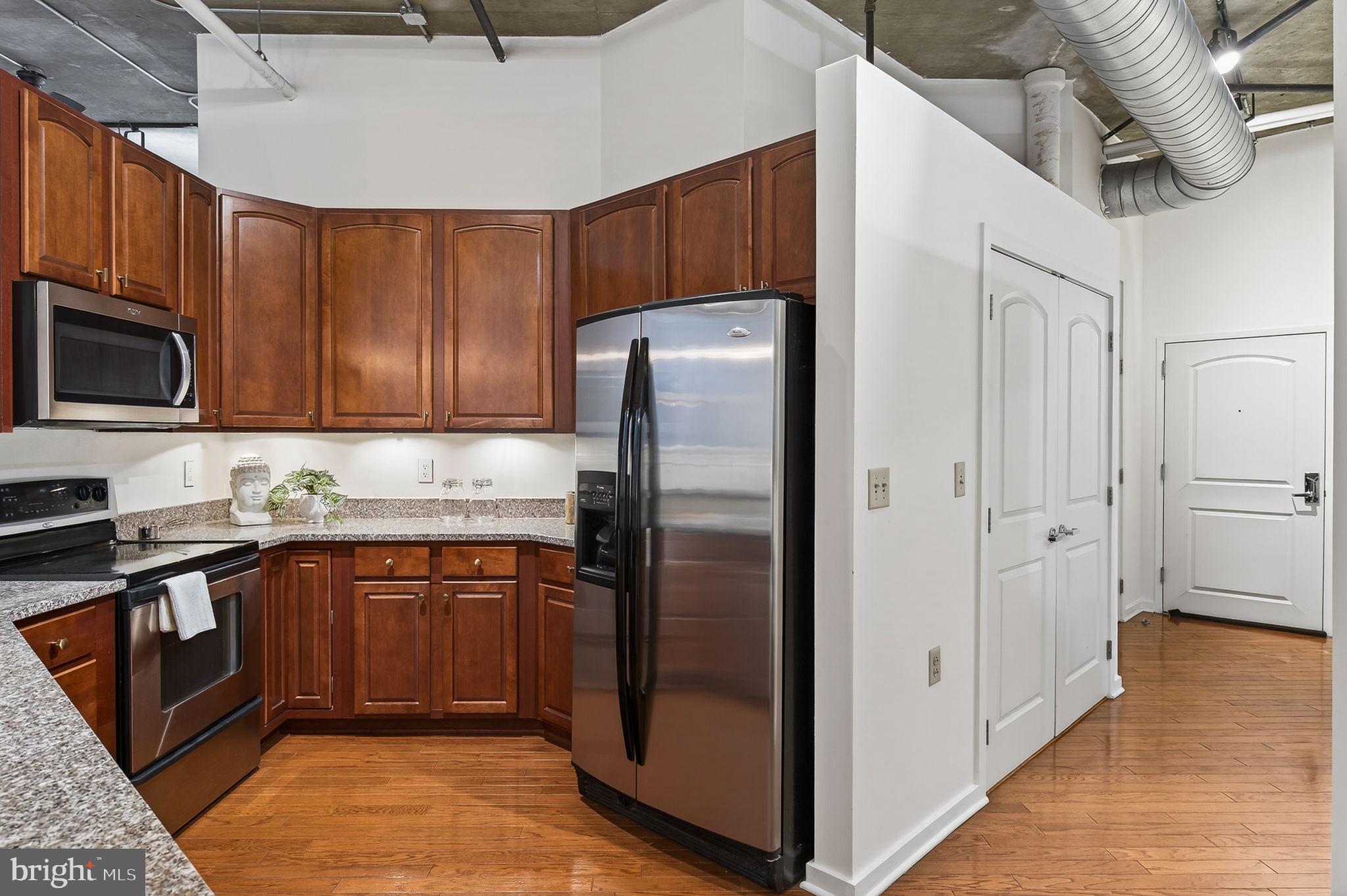 113 N BREAD STREET 3D1