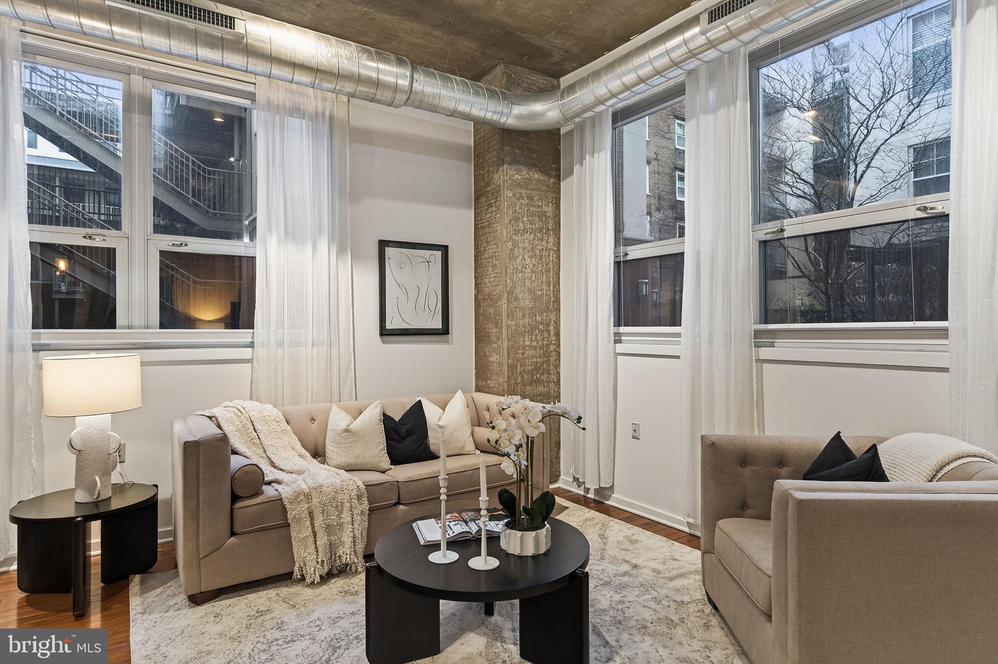 113 N BREAD STREET 3D1