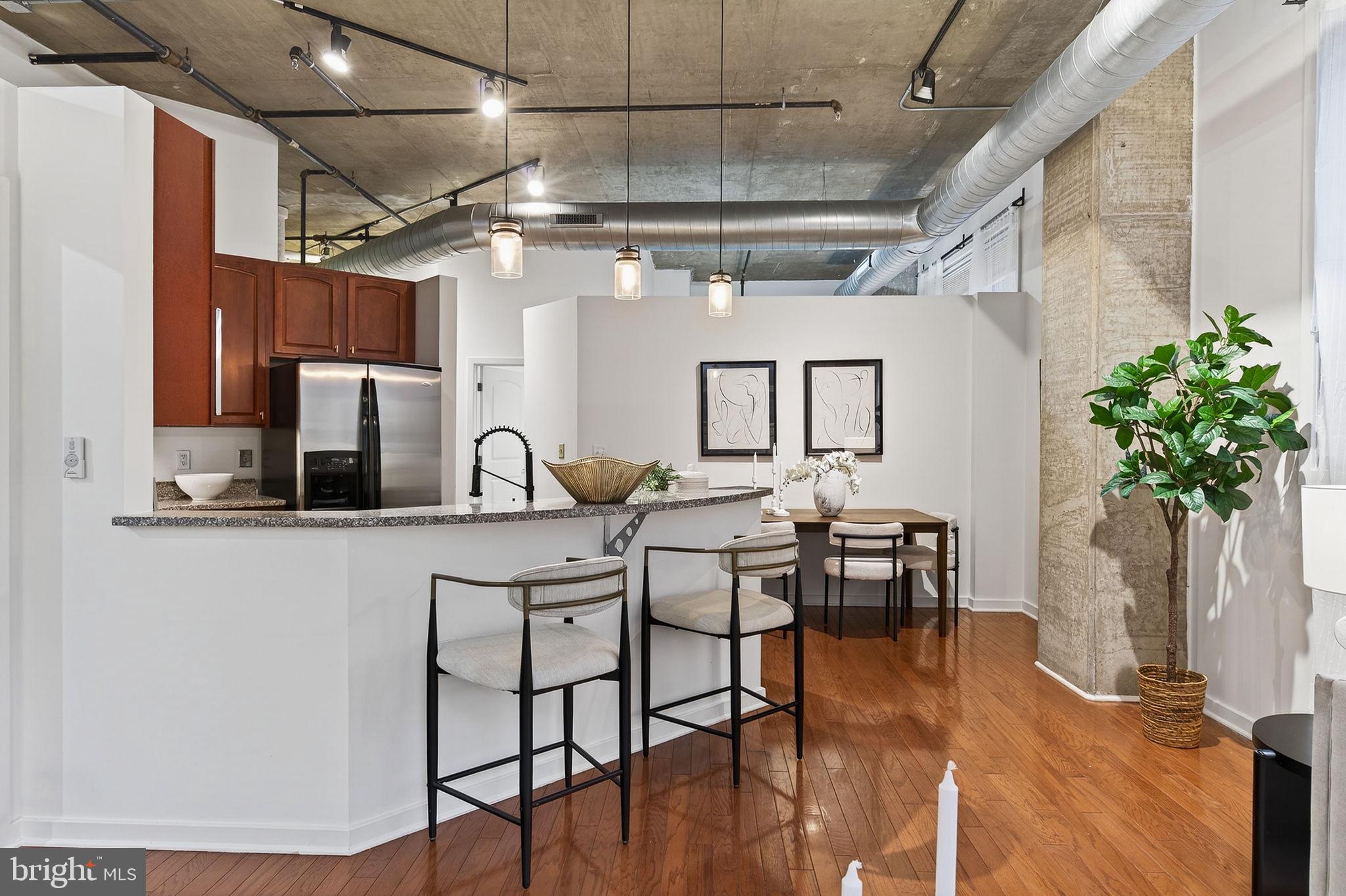 113 N BREAD STREET 3D1