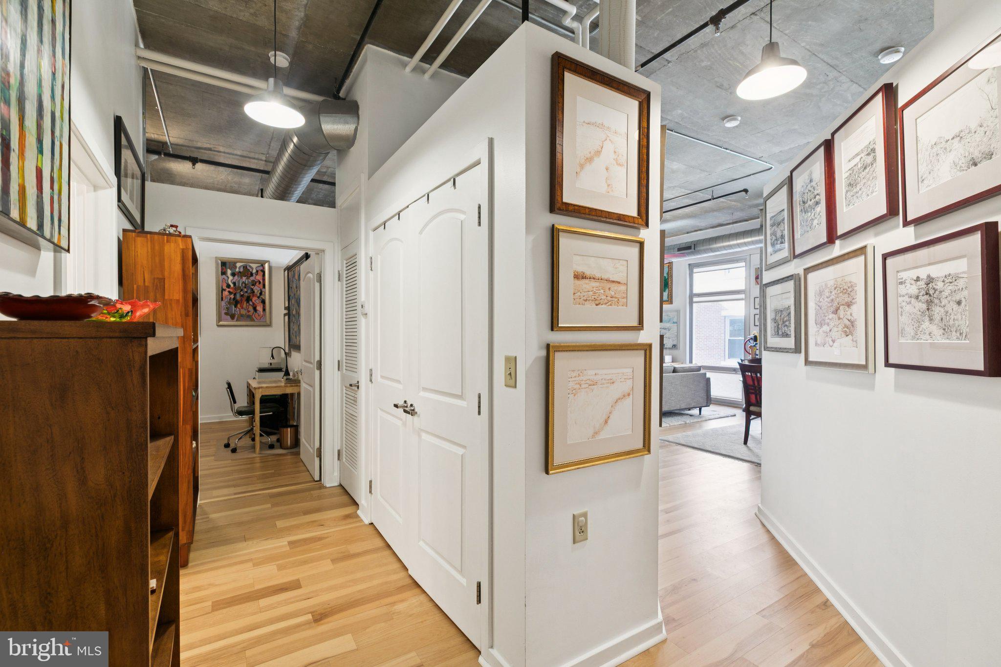 113 N BREAD STREET 3H2