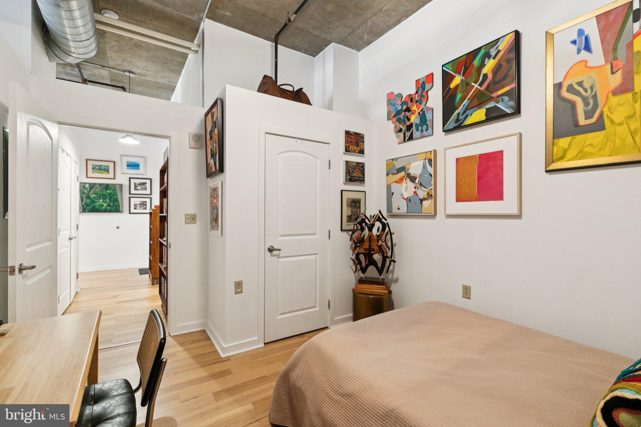 113 N BREAD STREET 3H2