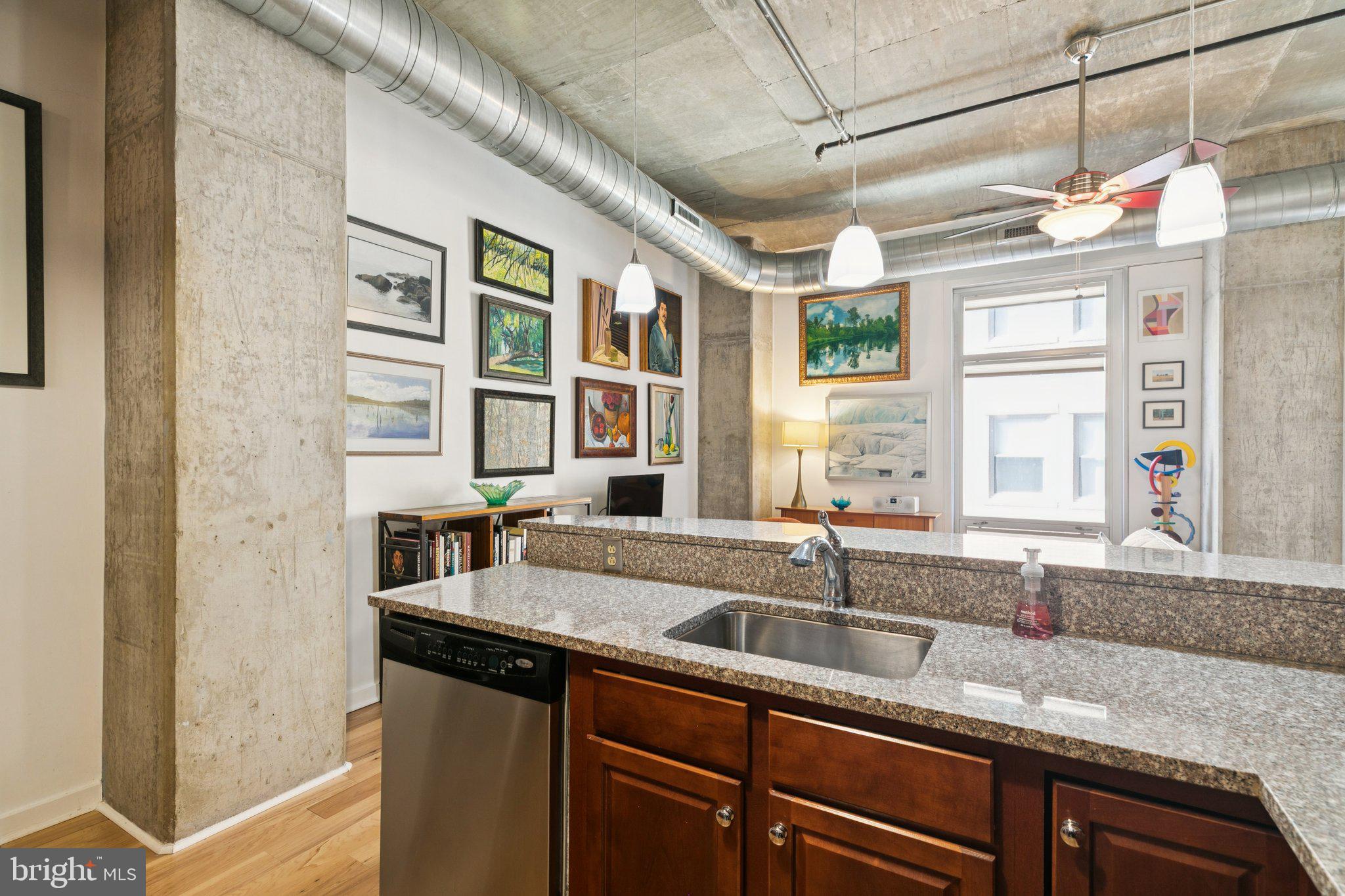 113 N BREAD STREET 3H2