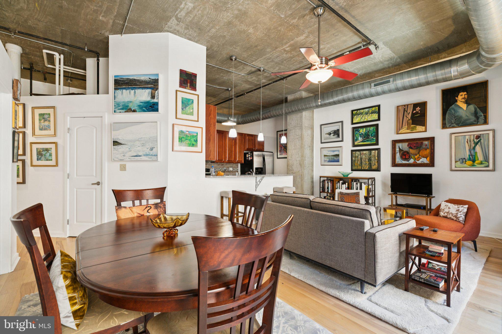 113 N BREAD STREET 3H2