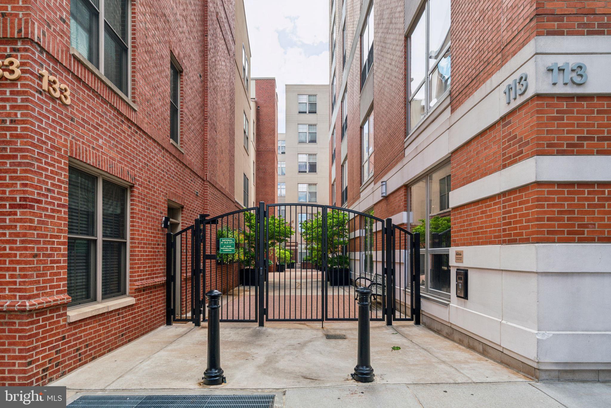 113 N BREAD STREET 3H2