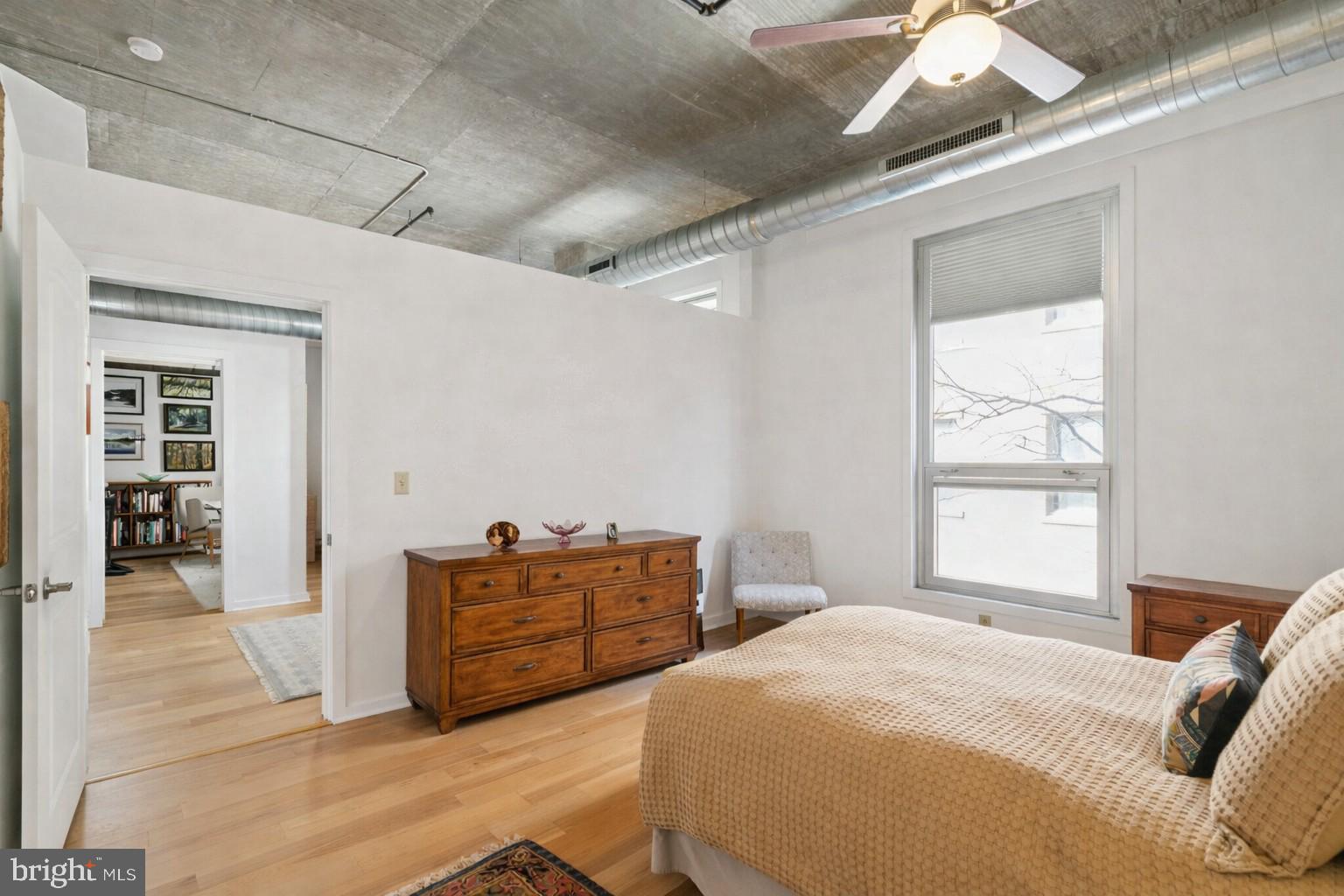 113 N BREAD STREET 3H2