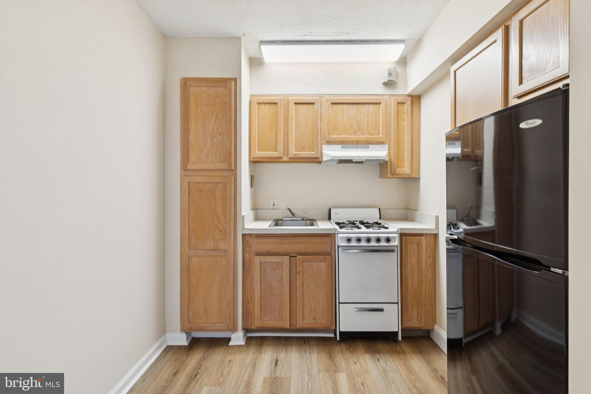 2101 CHESTNUT STREET 1521