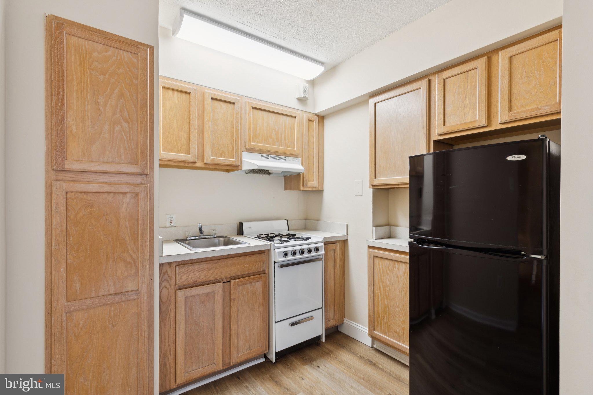 2101 CHESTNUT STREET 1521