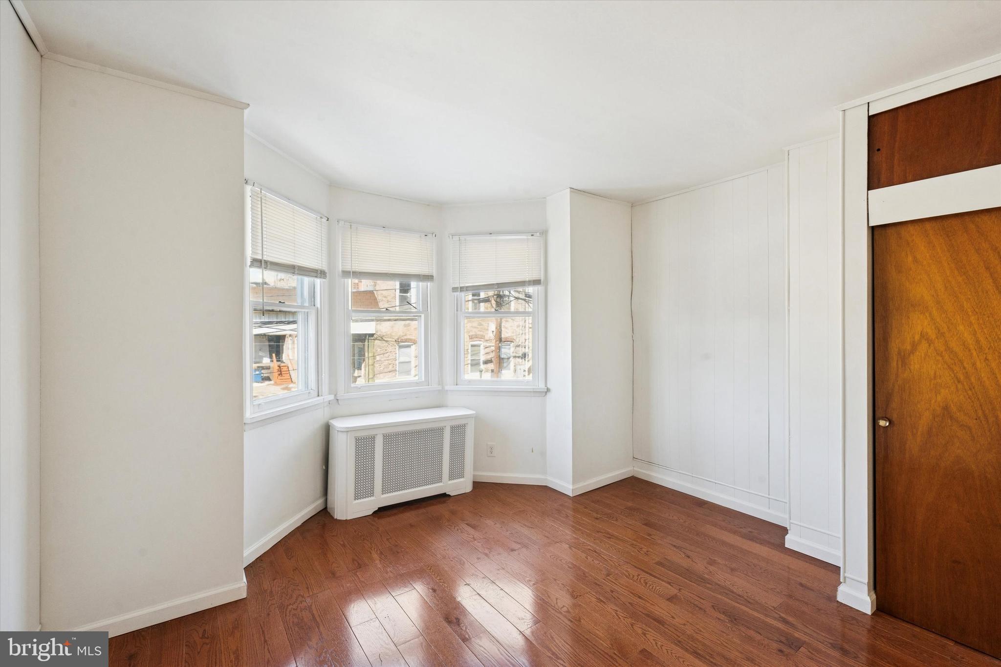 129 LEVERINGTON AVENUE