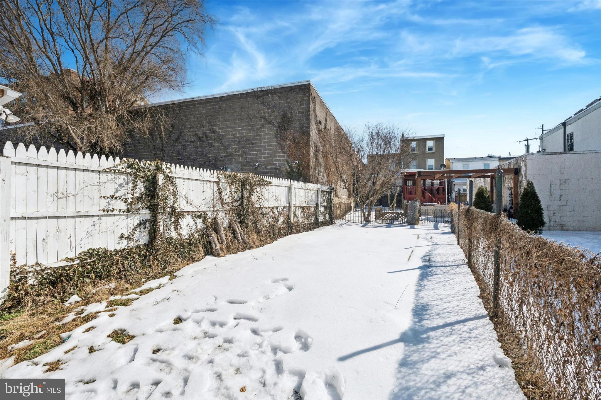 129 LEVERINGTON AVENUE