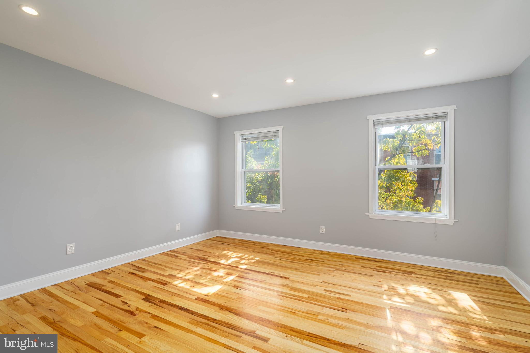 2225 MOUNT VERNON STREET 3